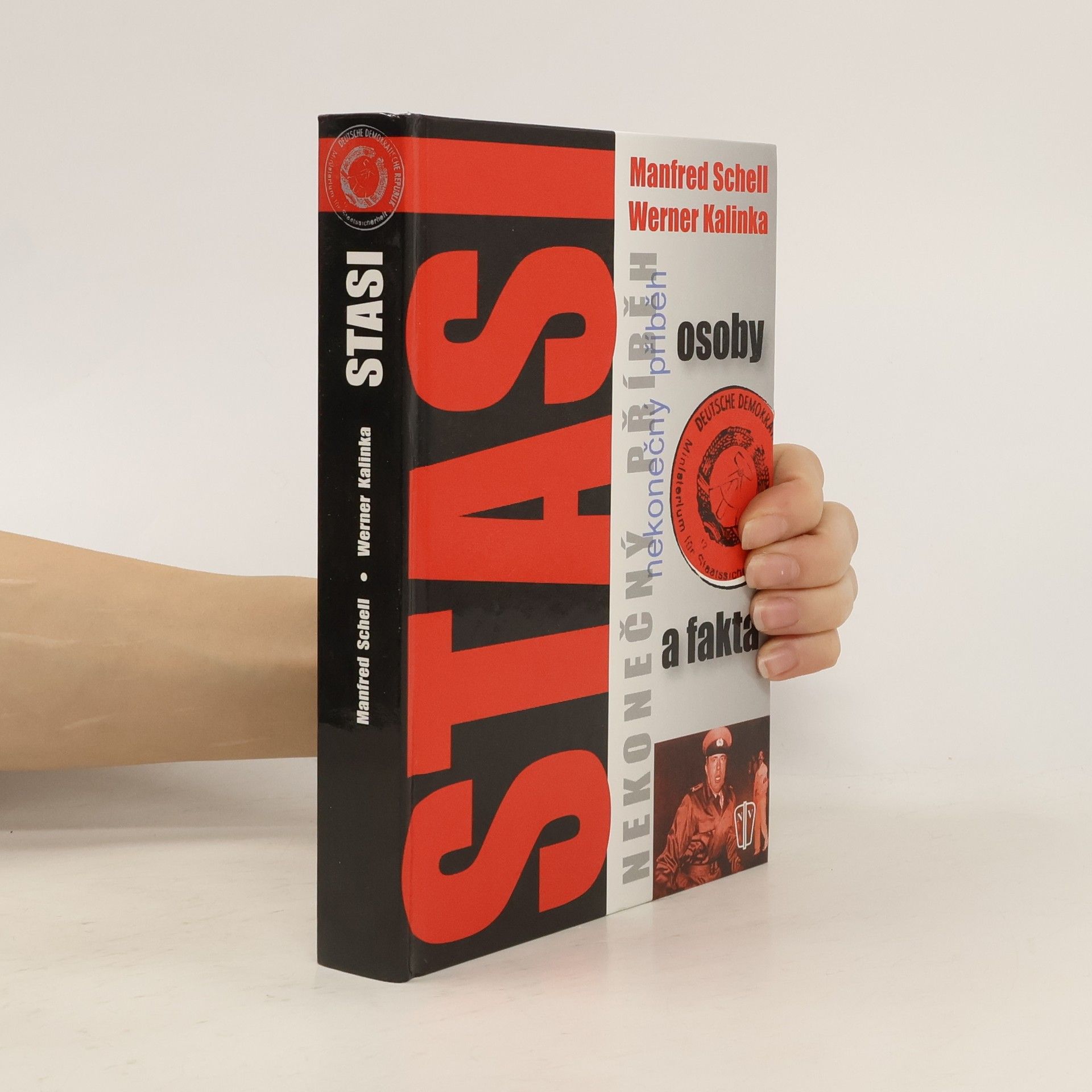 Autores varios Stasi Osoby a fakta