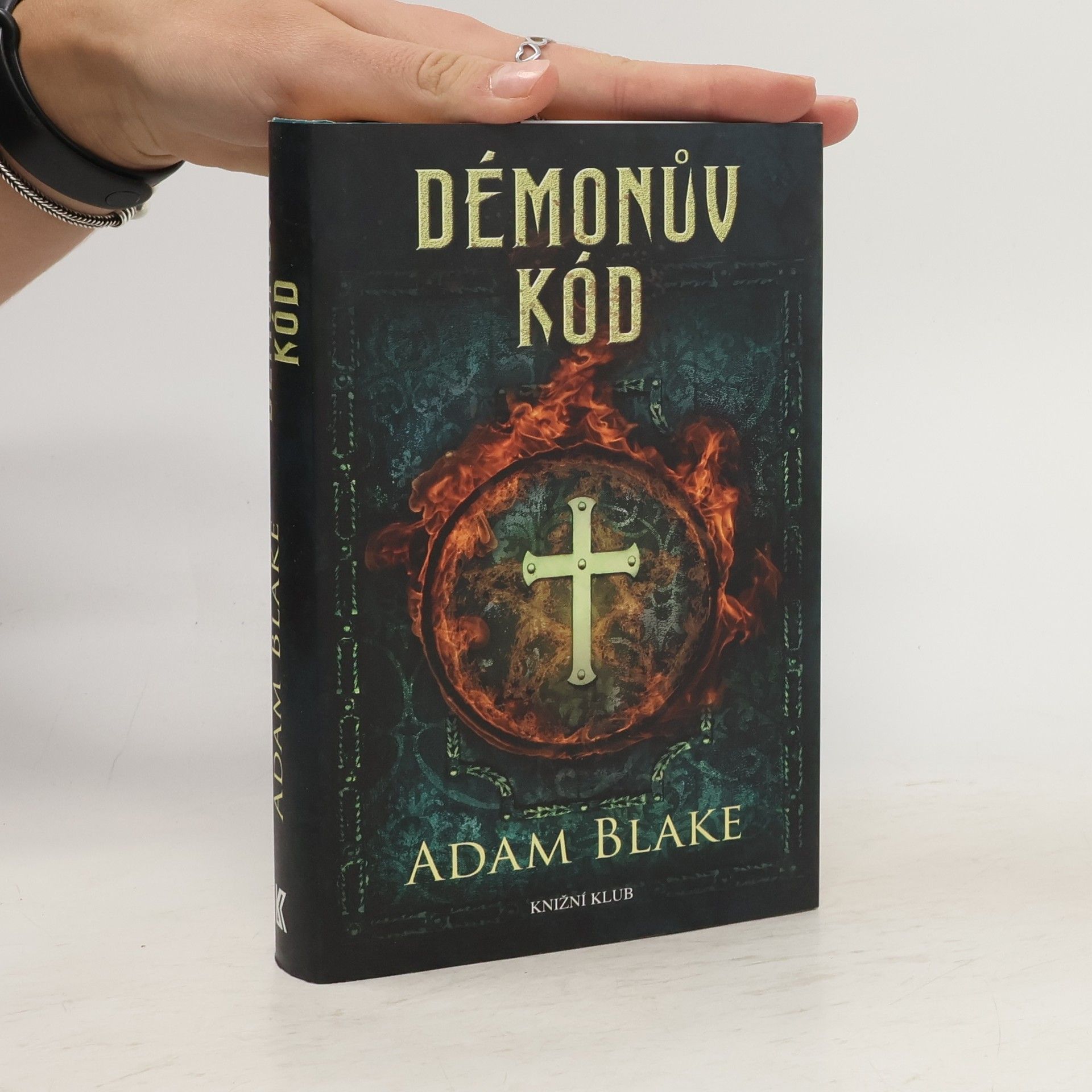 M. R. Carey Démonův kód