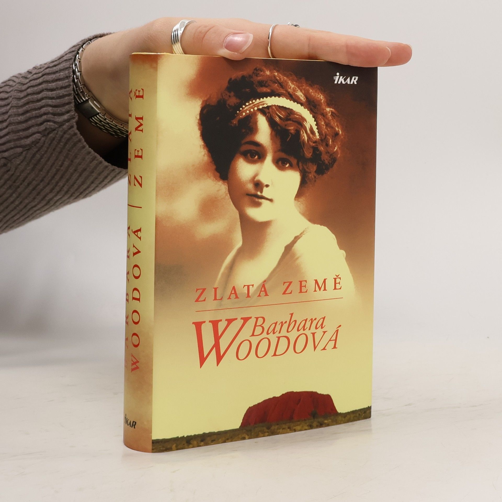 Barbara Wood Zlatá země