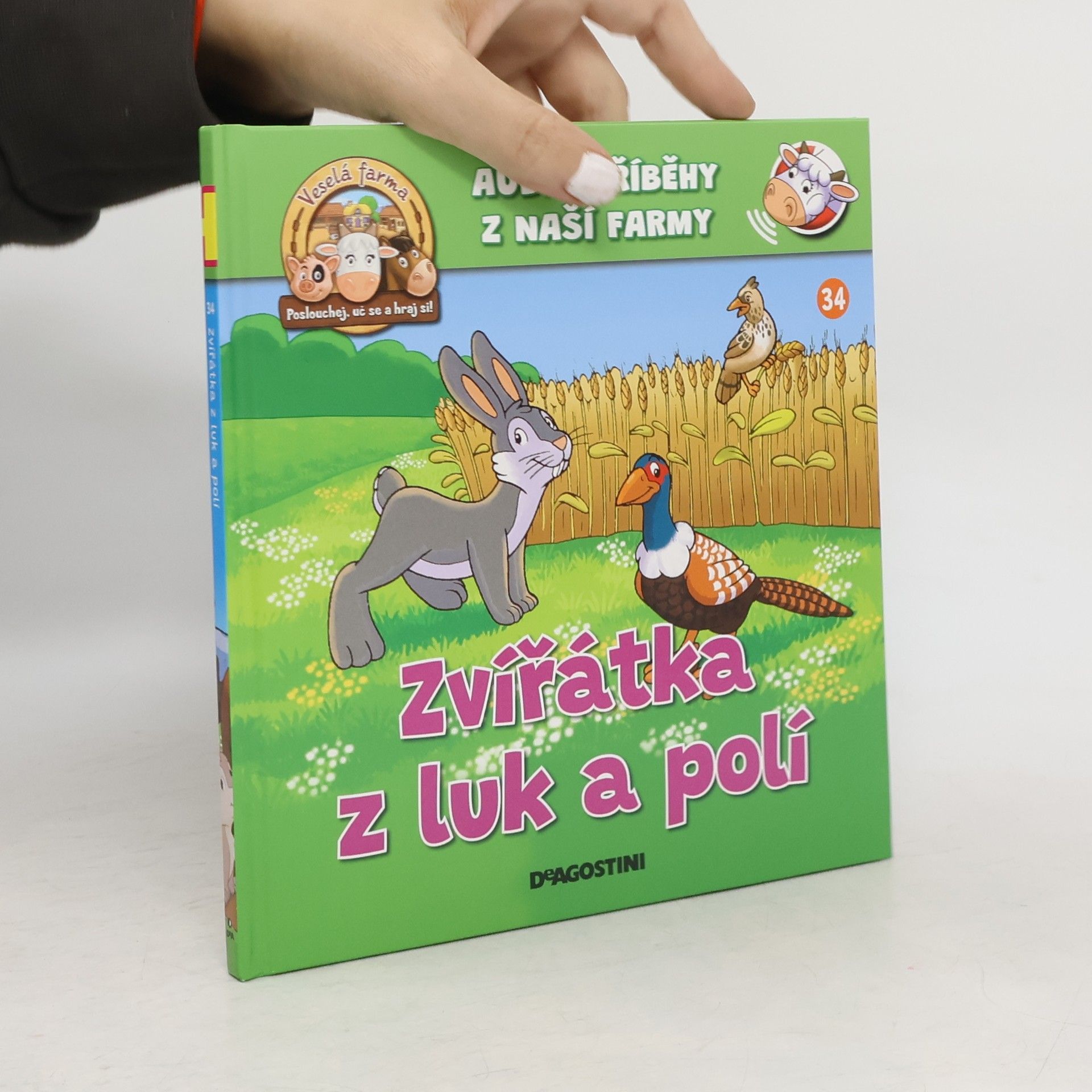 Collectif d'auteurs Zvířátka z luk a polí