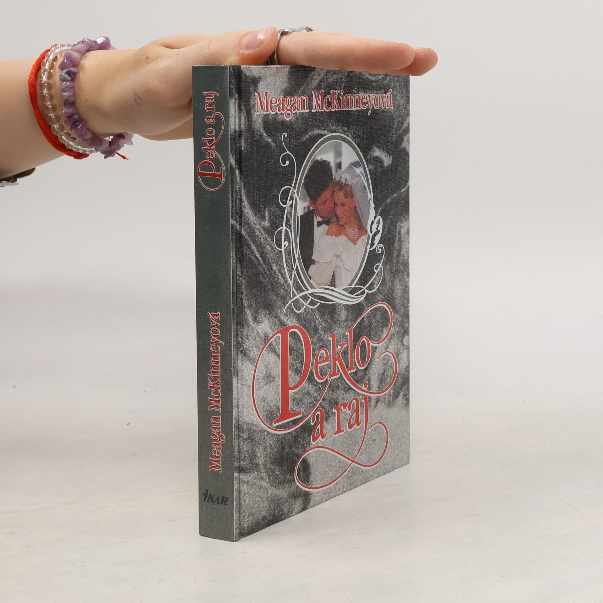 Meagan McKinney Peklo a raj