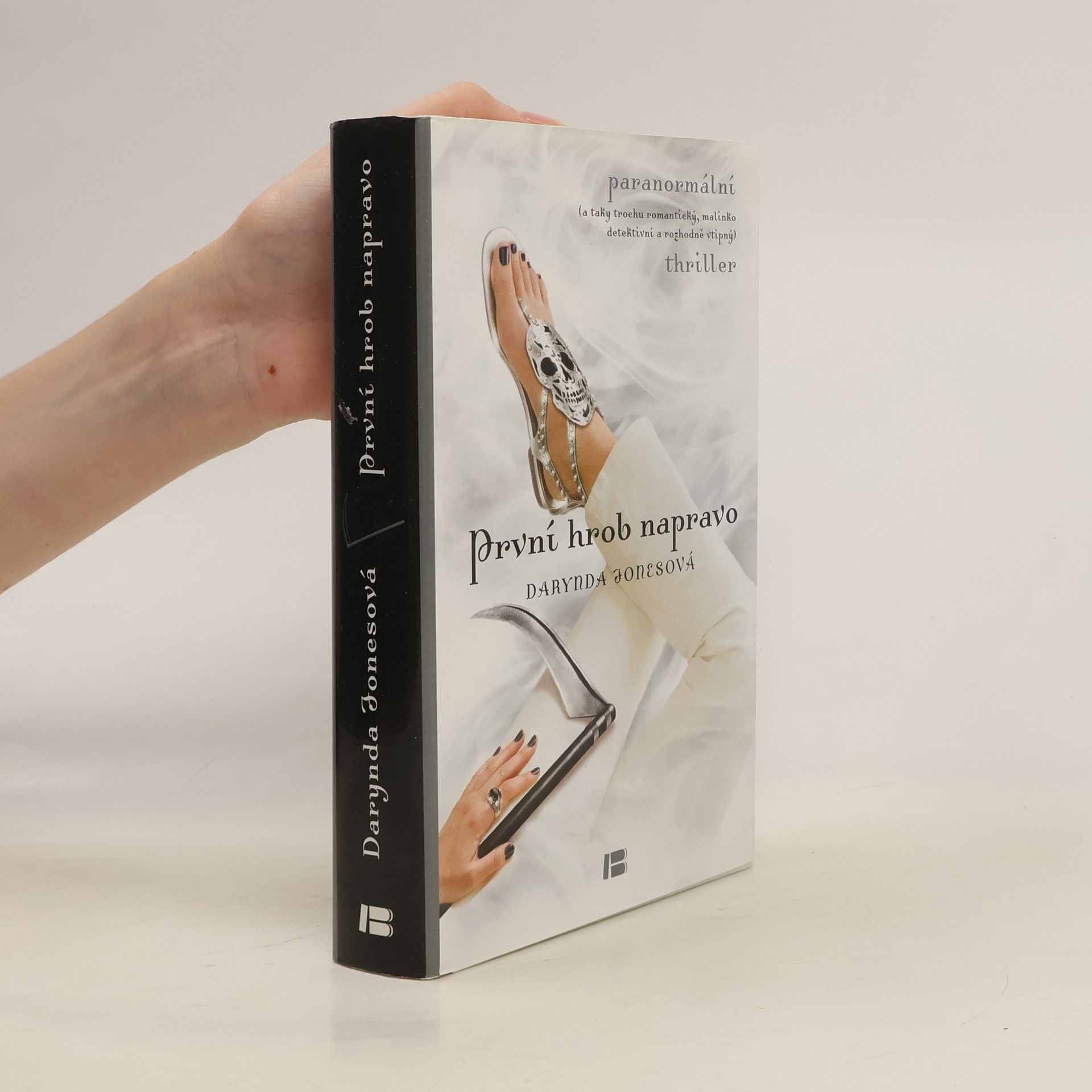 Darynda Jones První hrob napravo