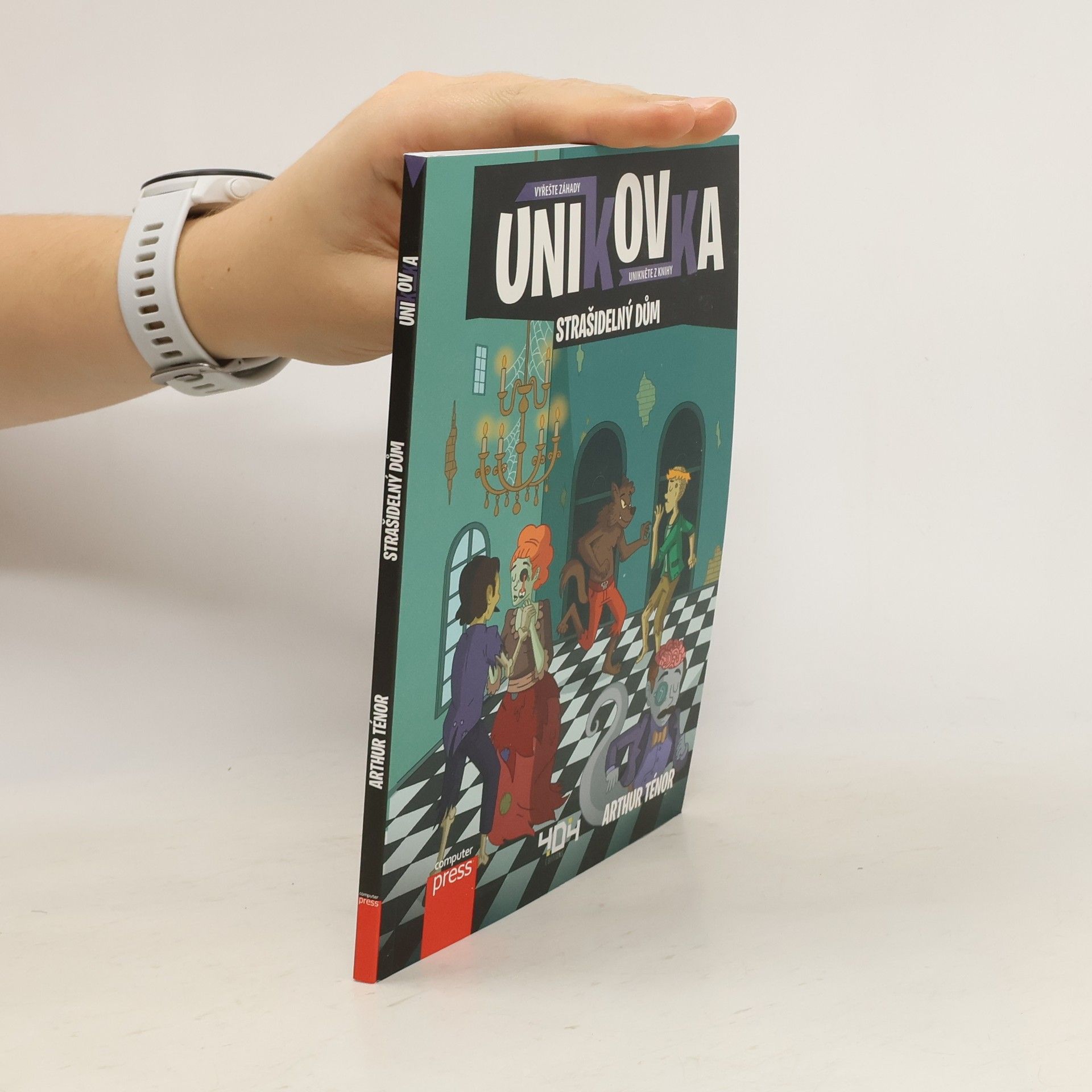 Arthur Ténor Únikovka : Strašidelný dům