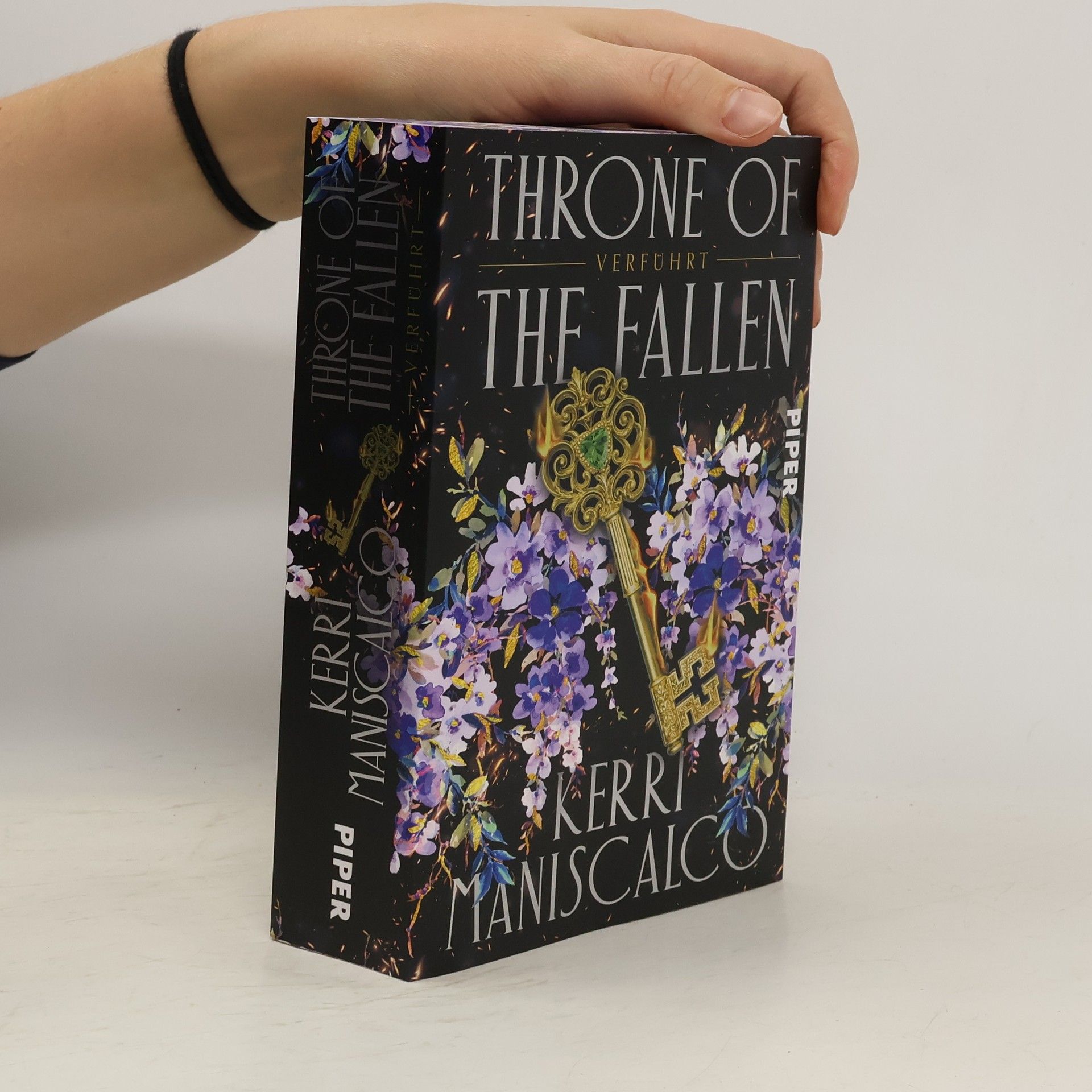 Kerri Maniscalco Throne of the Fallen. Verführt