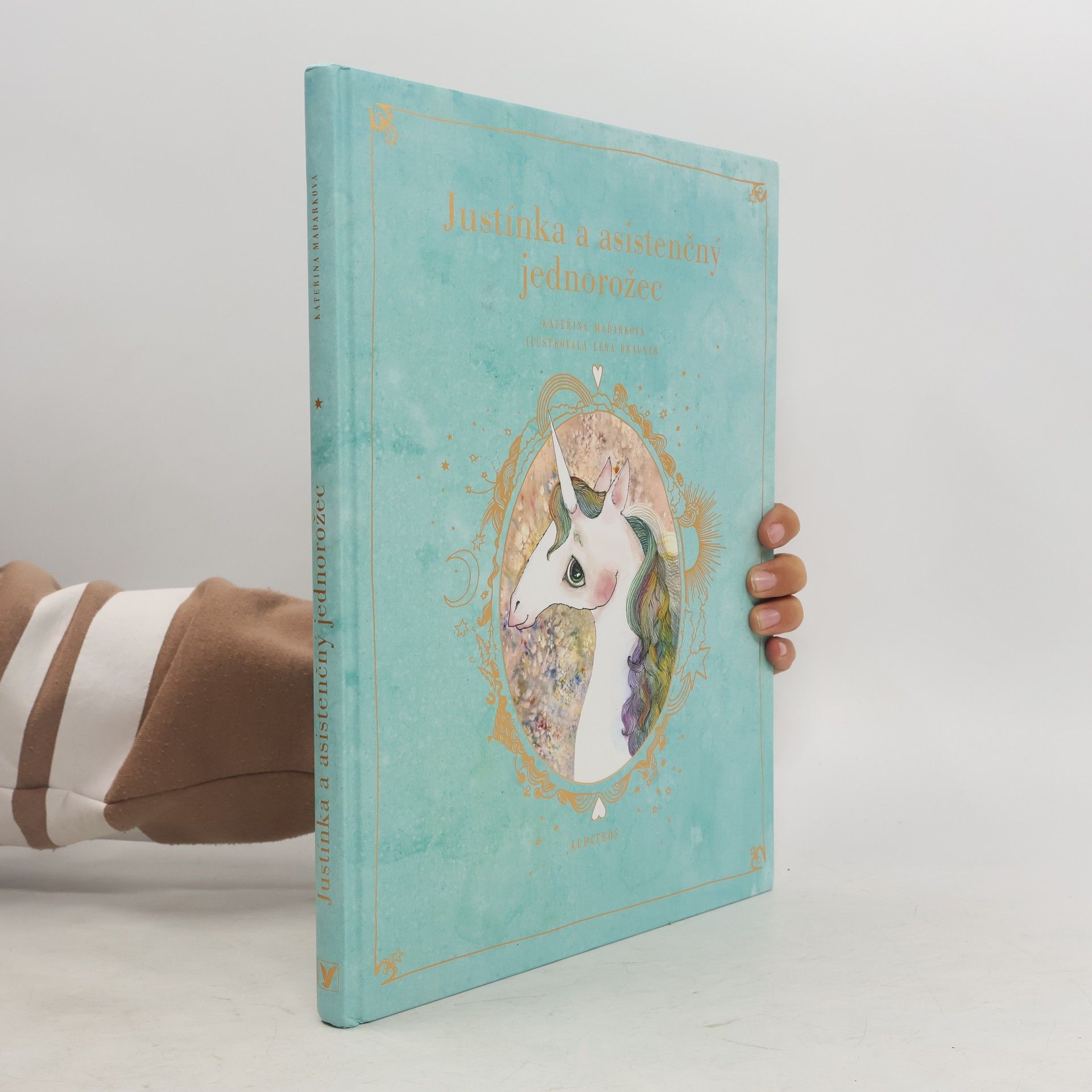 Kateřina Pantovič Justínka a asistenčný jednorožec