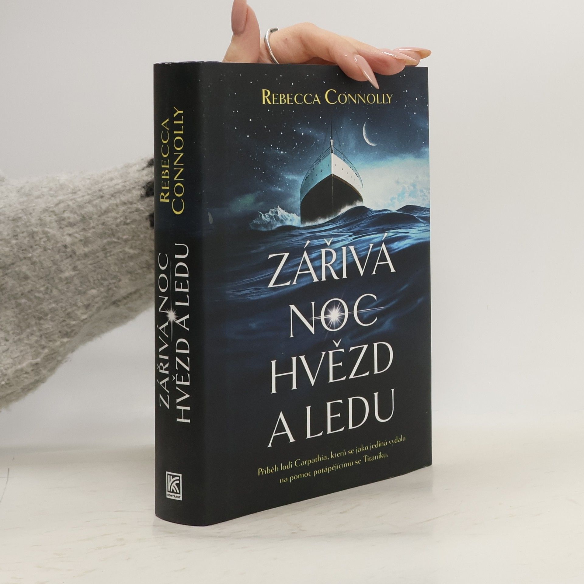 Rebecca Connolly Zářivá noc hvězd a ledu