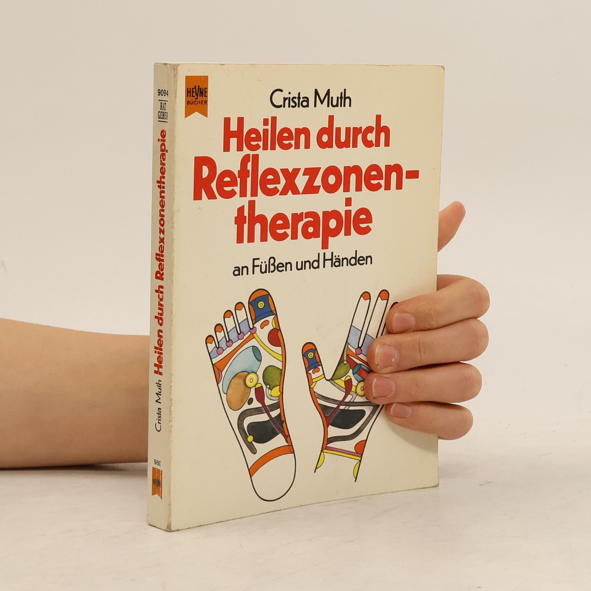 Heilen durch Reflexzonentherapie an Füßen und Händen