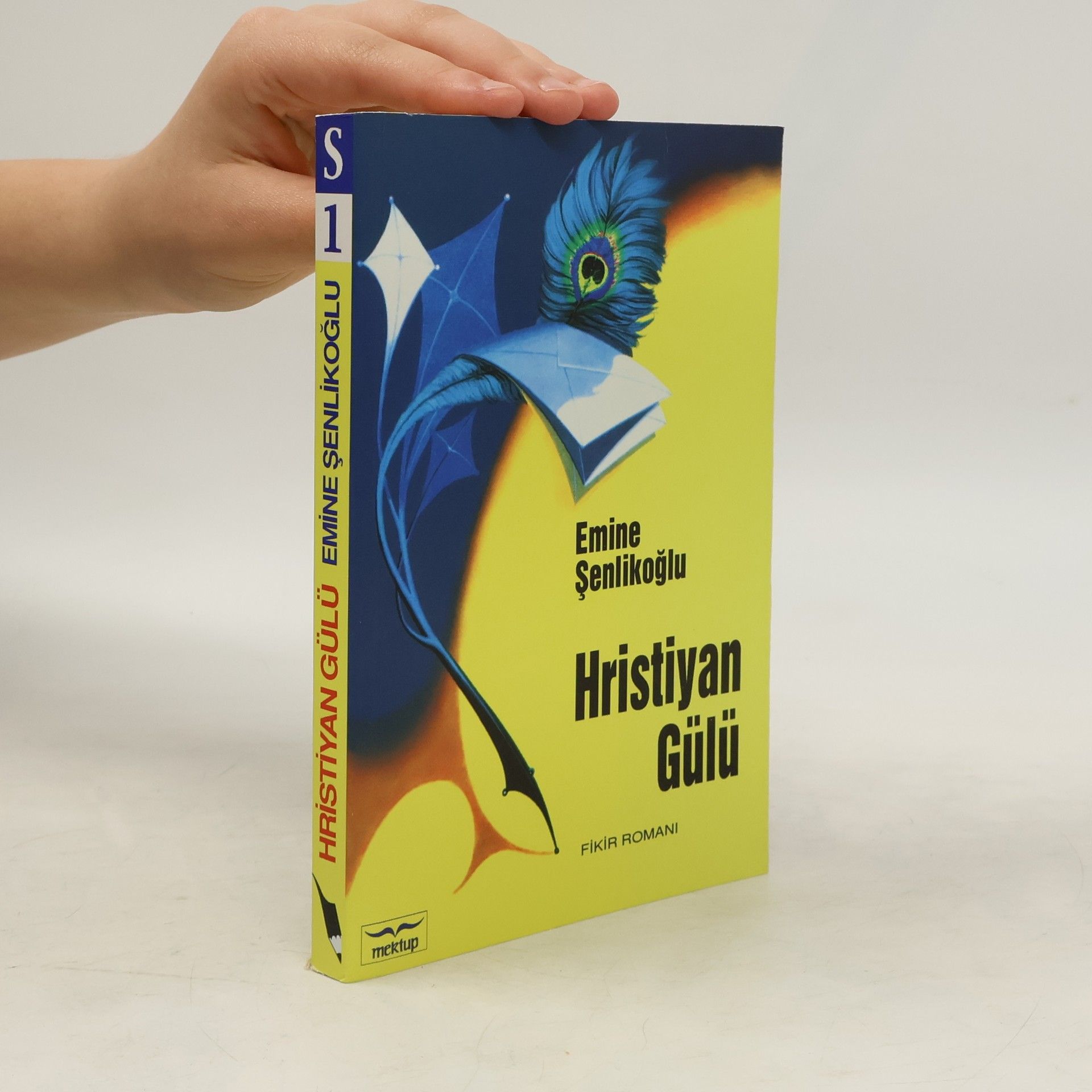 Emine Şenlikoǧlu Hristiyan Gülü