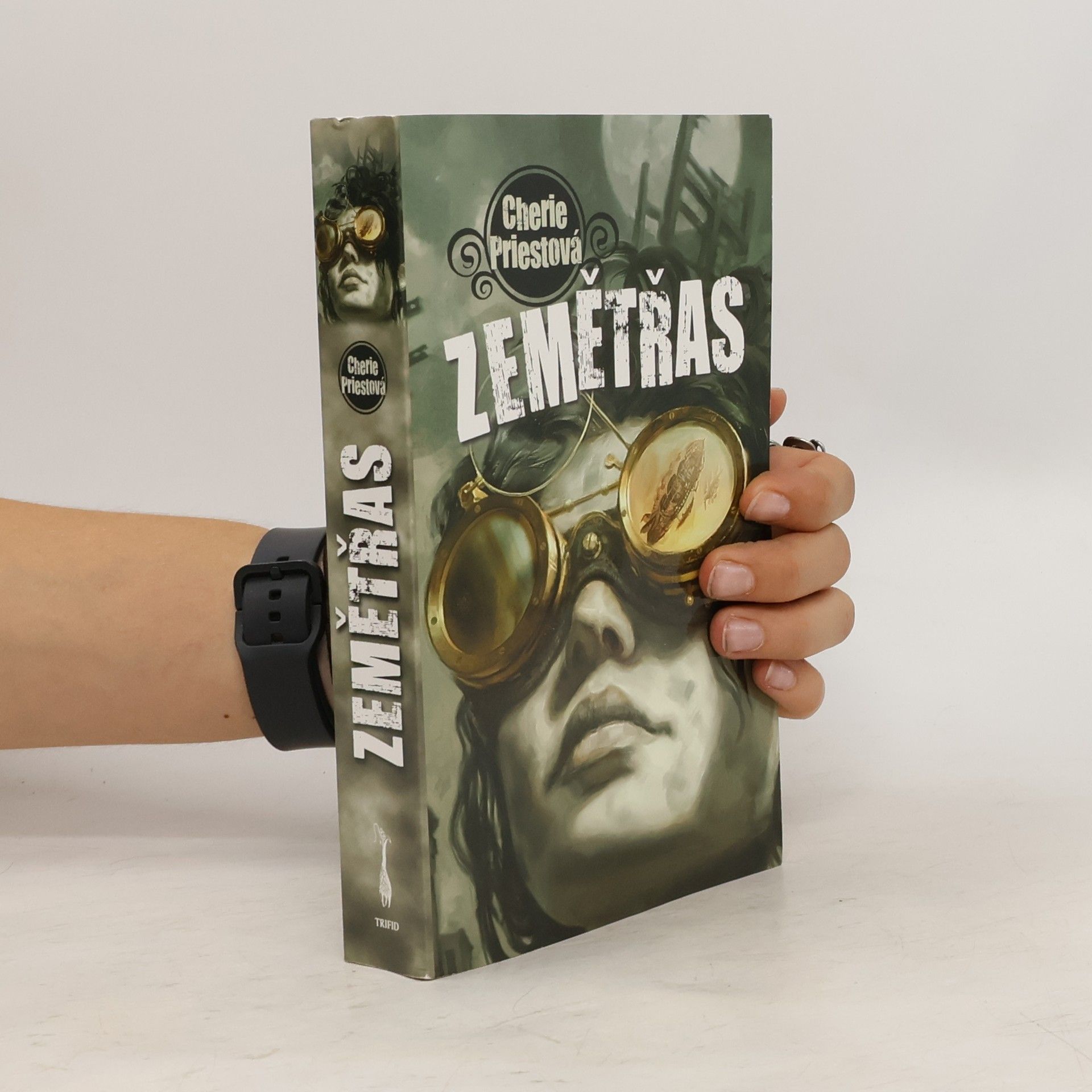 Cherie Priest Zemětřas (Mechanické století : kniha první)