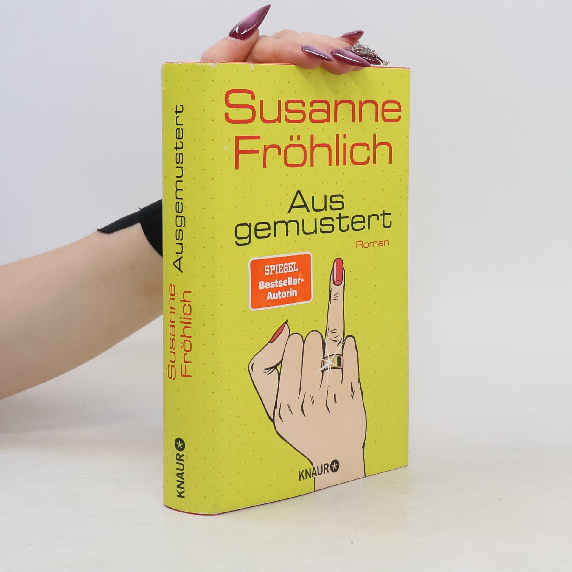 Susanne Fröhlich Ausgemustert