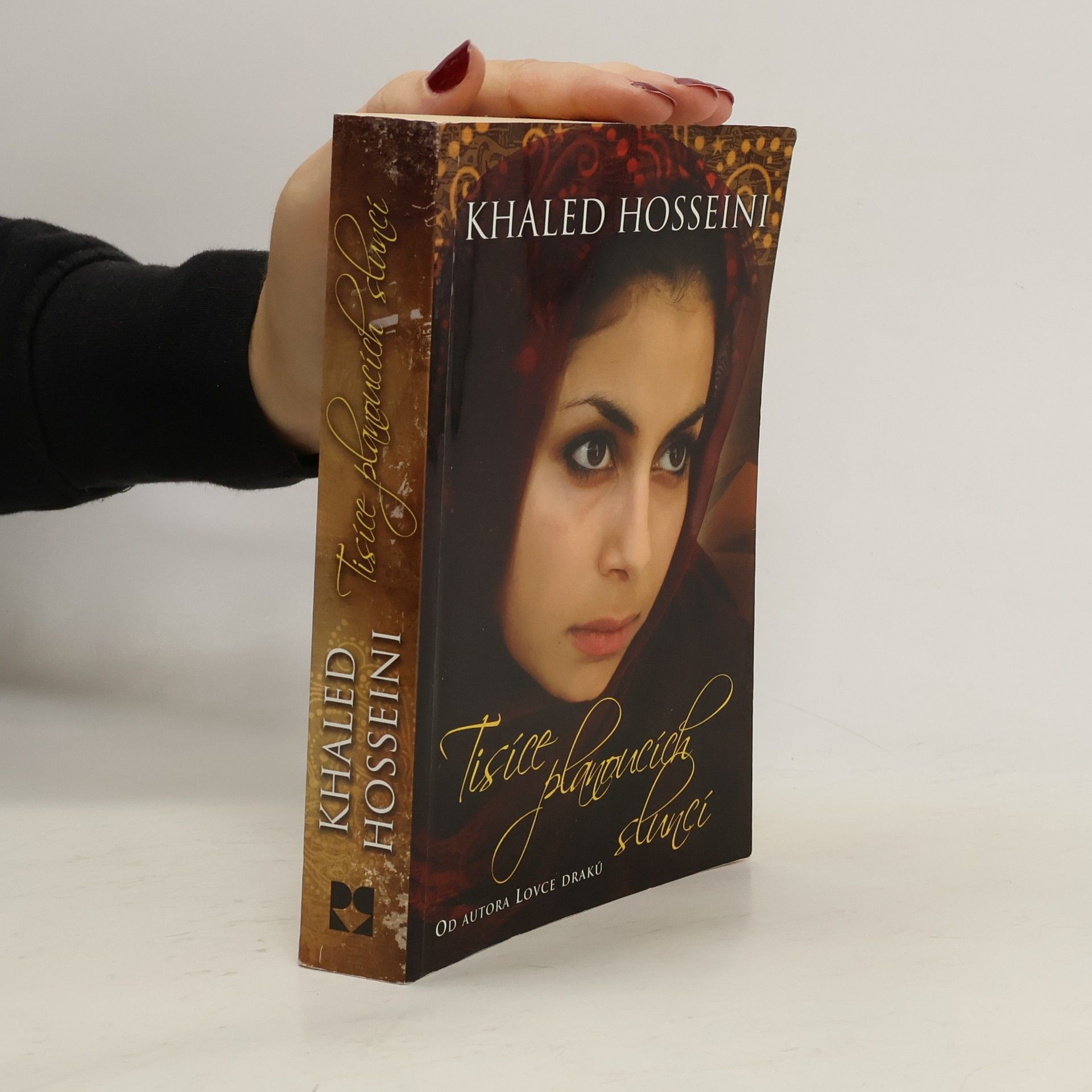 Khaled Hosseini Tisíce planoucích sluncí