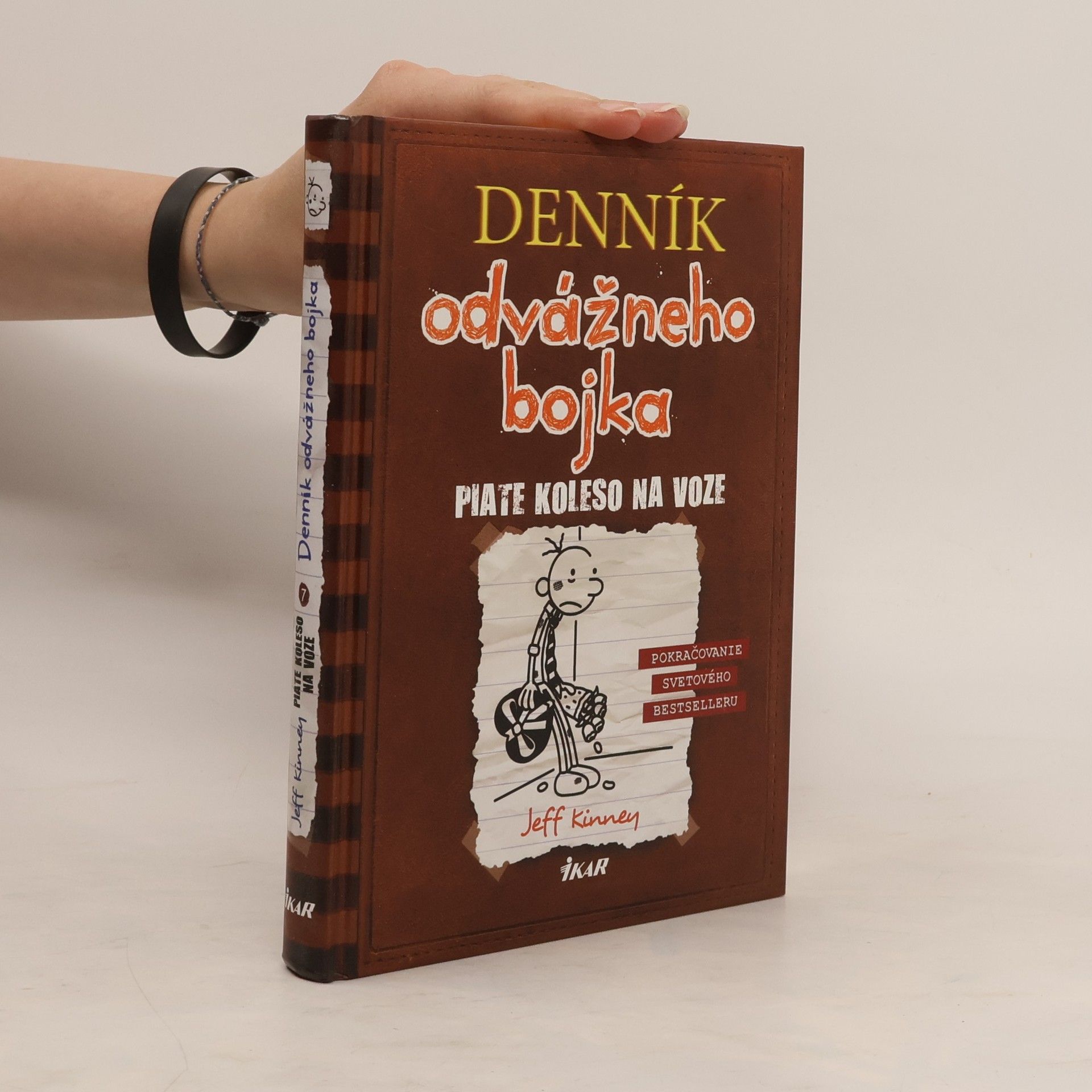 Jeff Kinney Denník odvážneho bojka 7. Piate koleso na voze