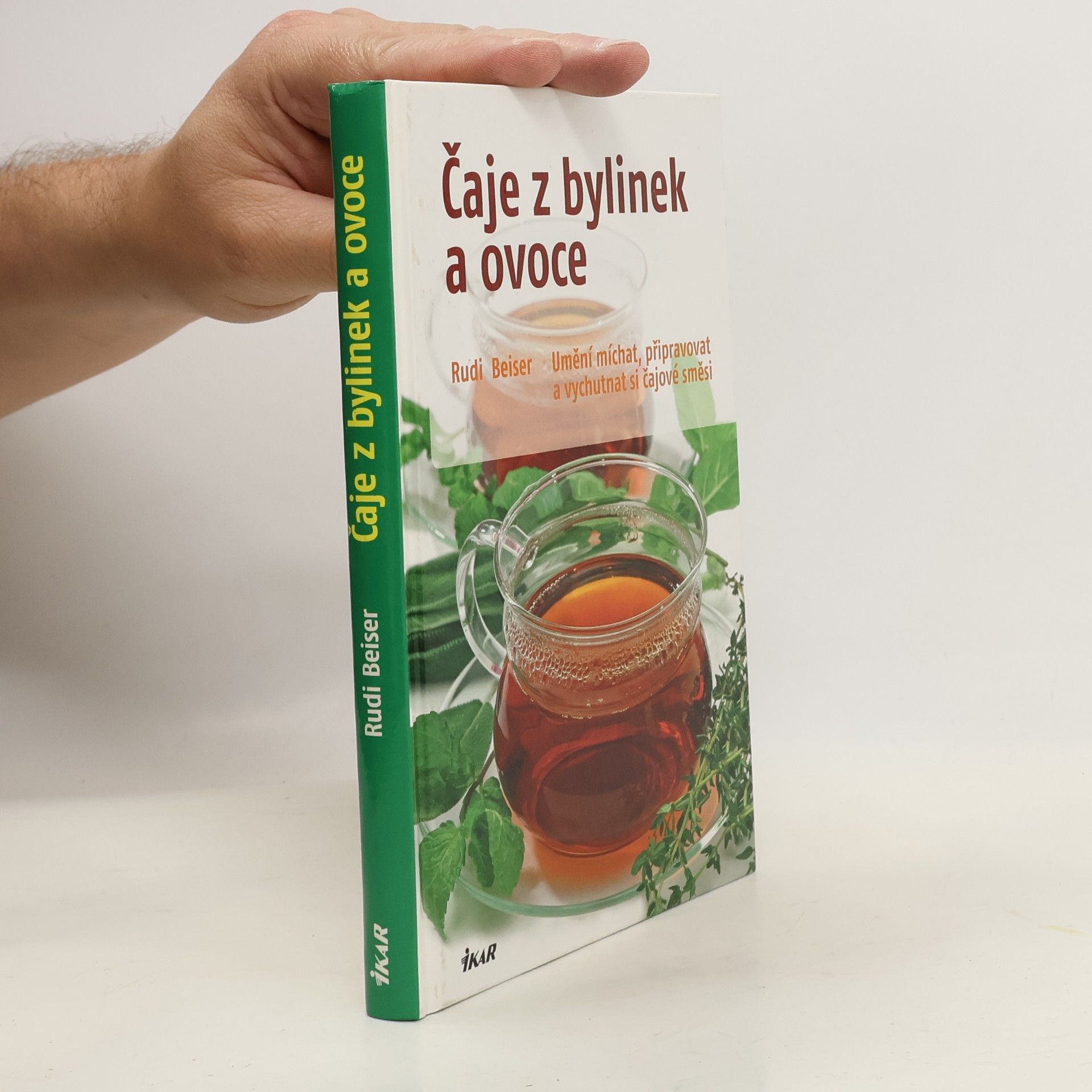 Čaje z bylinek a ovoce