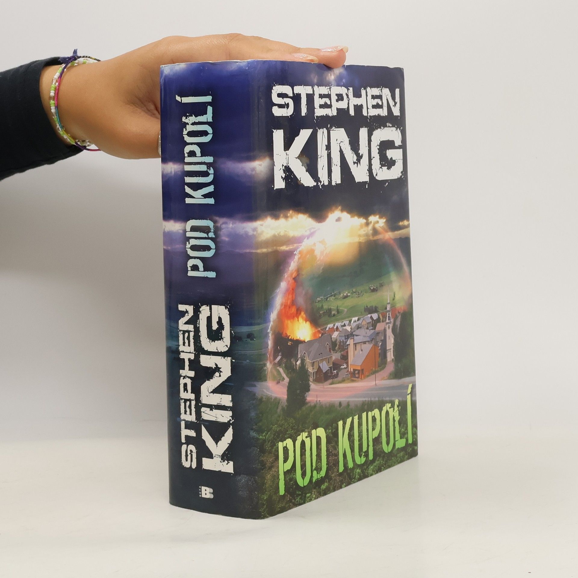 Stephen King Pod kupolí