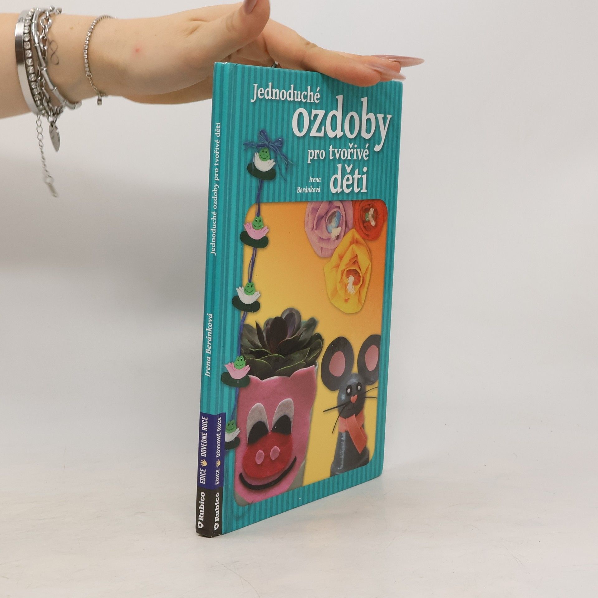 Jednoduché ozdoby pro tvořivé děti