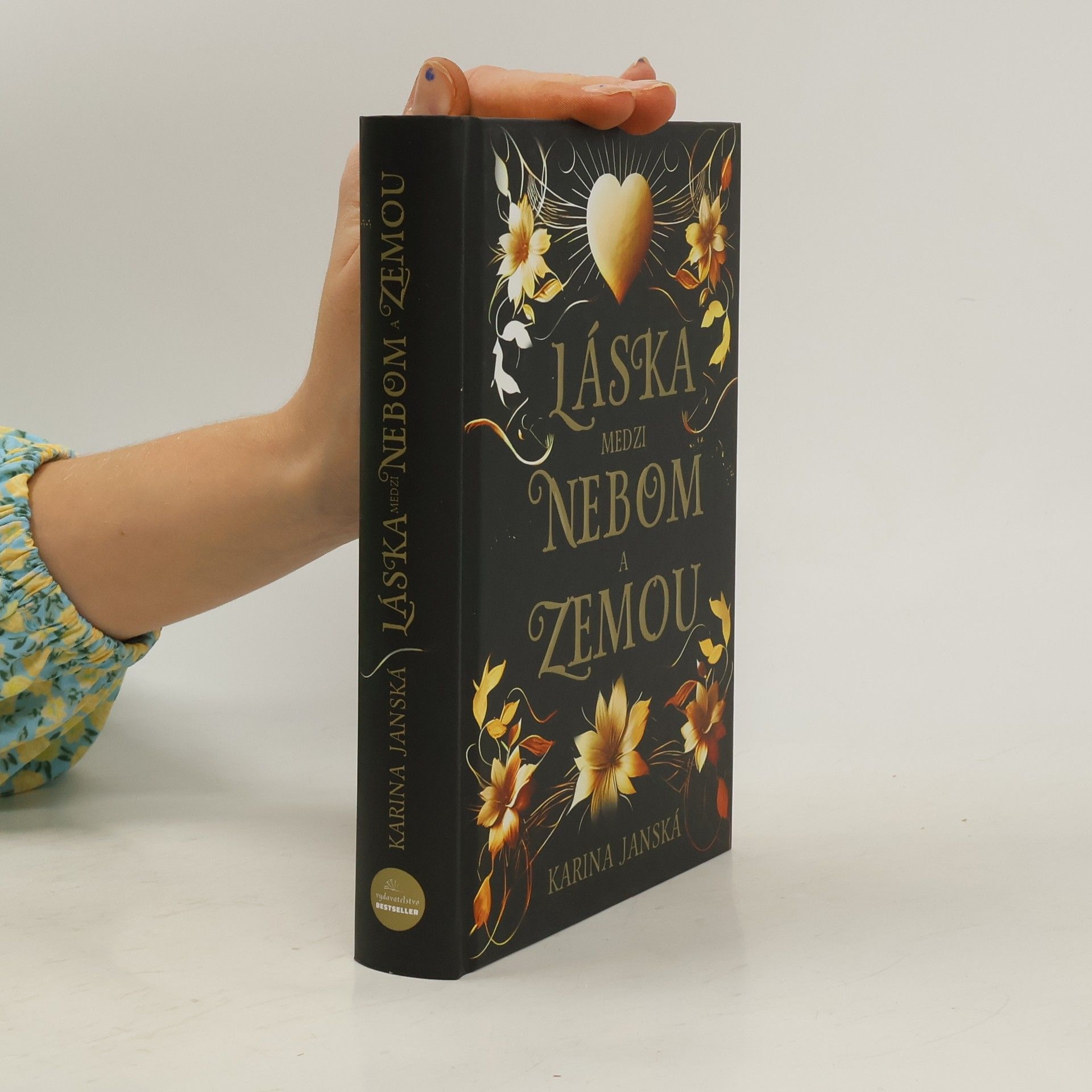 Láska medzi nebom a zemou