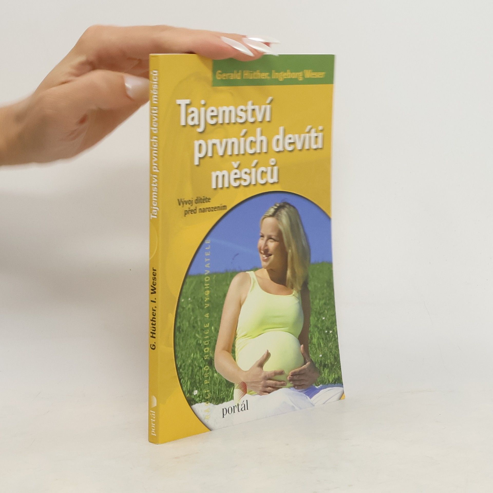 Tajemství prvních devíti měsíců