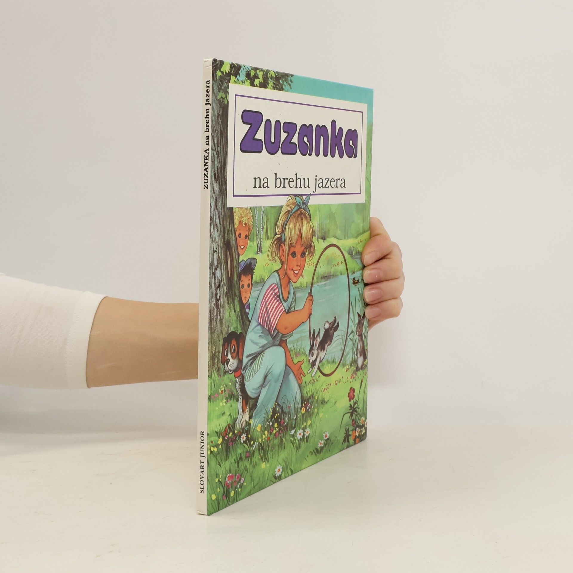 Zuzanka na brehu jazera