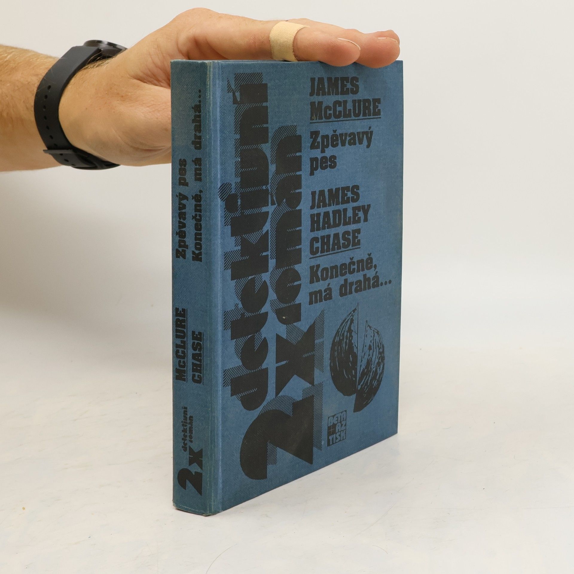 James McClure Zpěvavý pes/Konečně, má drahá...