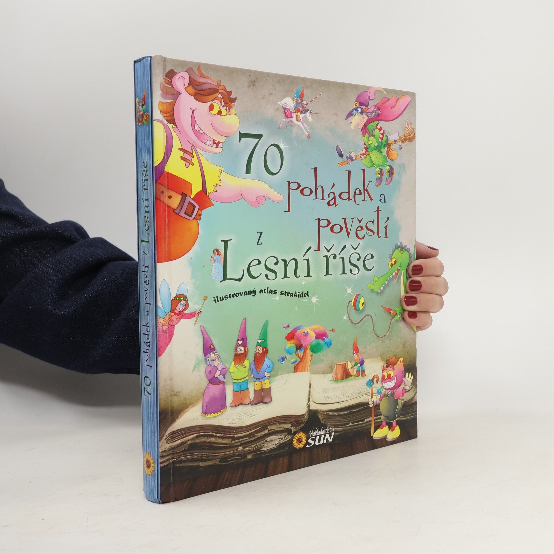 Collectif d'auteurs 70 pohádek a pověstí z Lesní říše