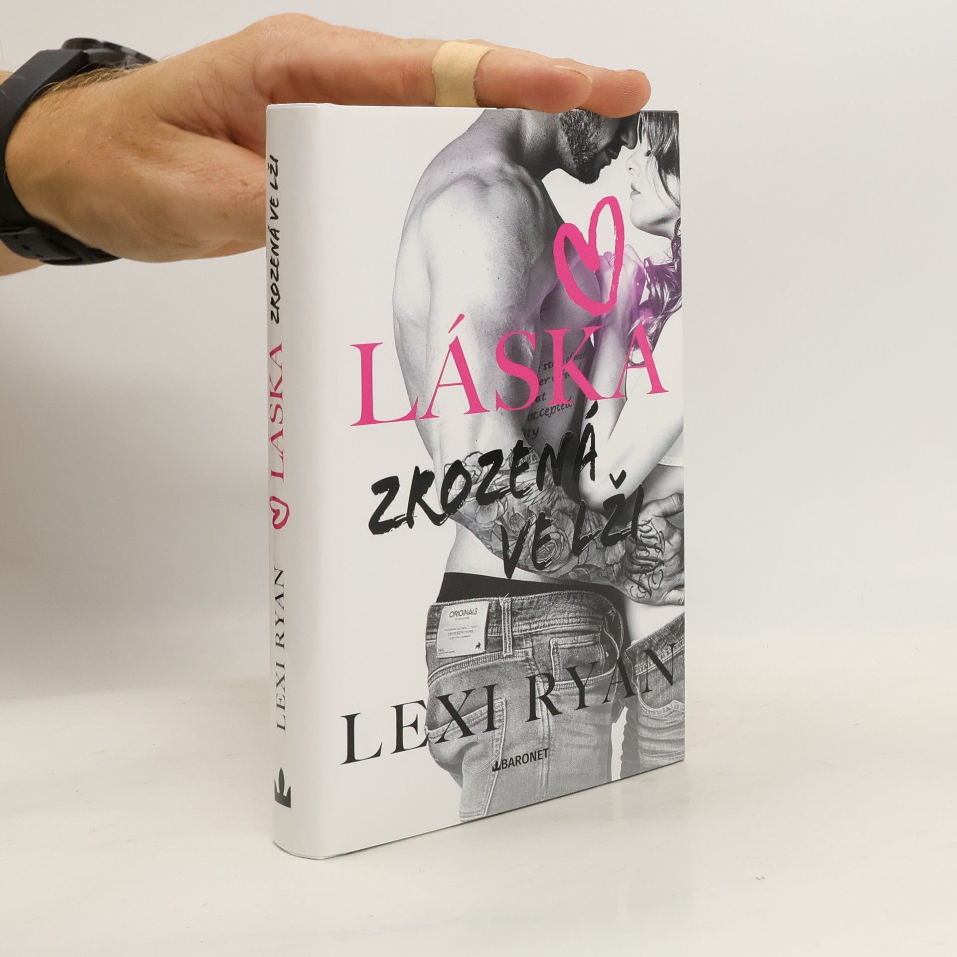 Klára Žemličková Láska zrozená ve lži