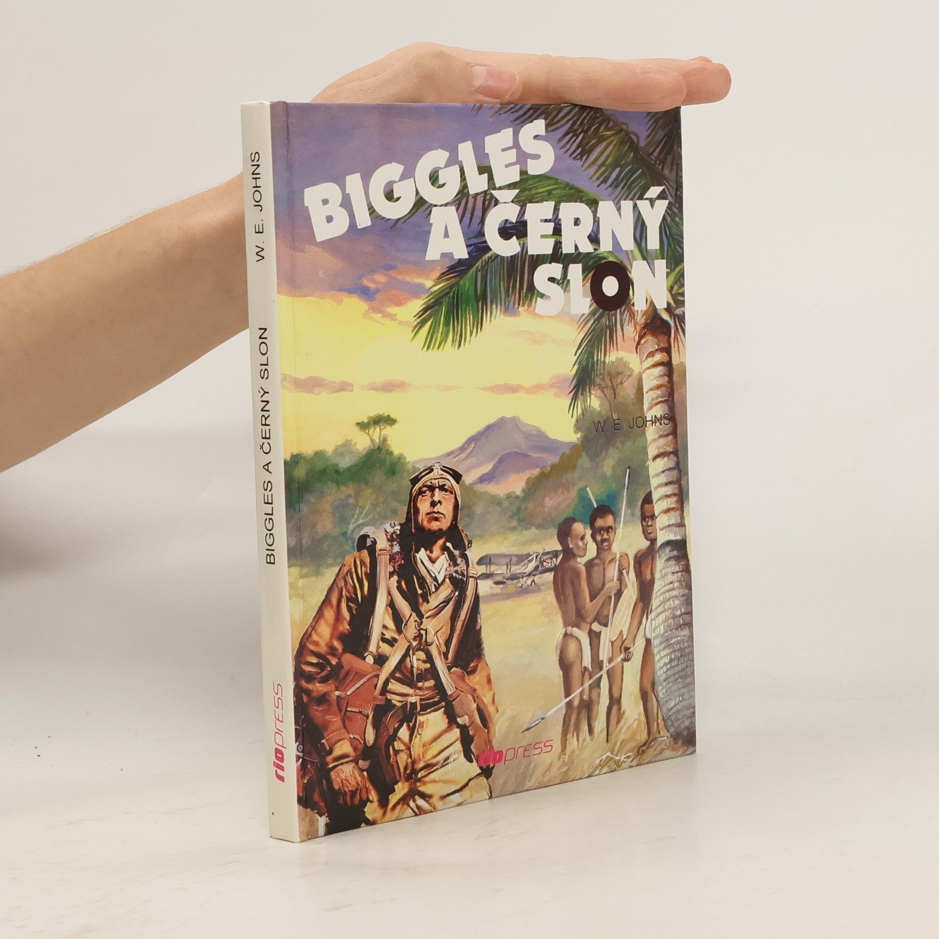 William Earl Johns Biggles a černý slon