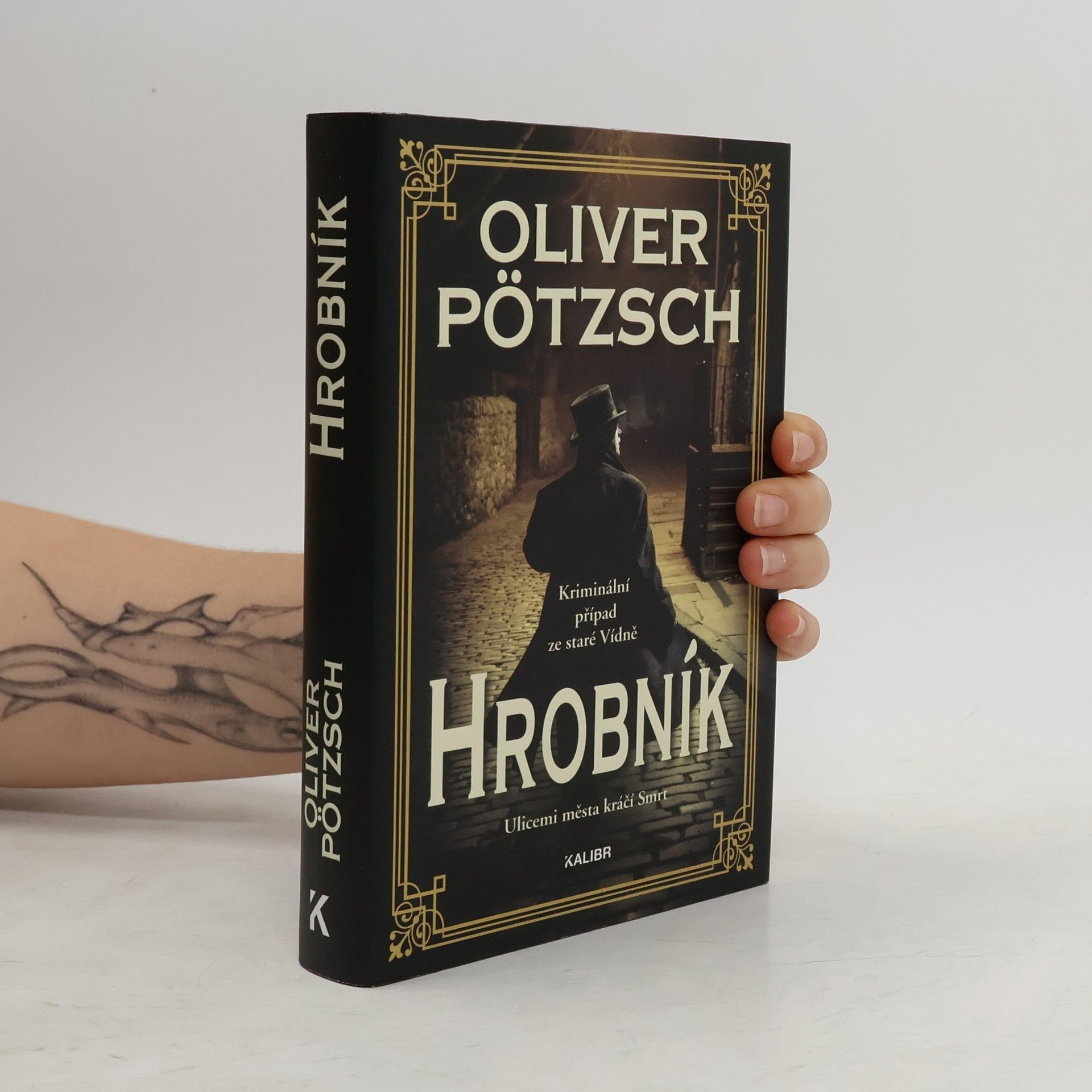 Oliver Pötzsch Hrobník