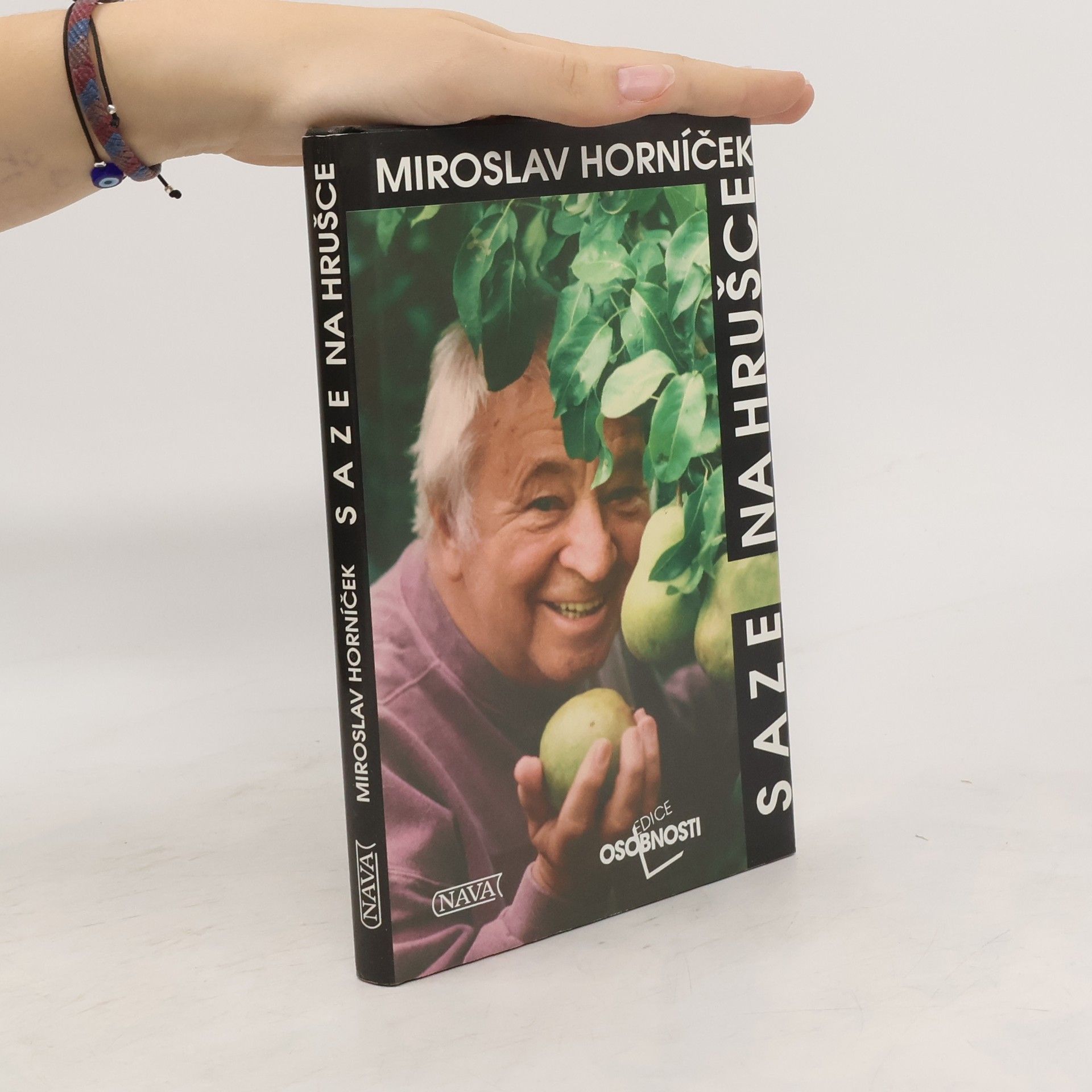 Miroslav Horníček Saze na hrušce: Vzpomínky nejen na dětství