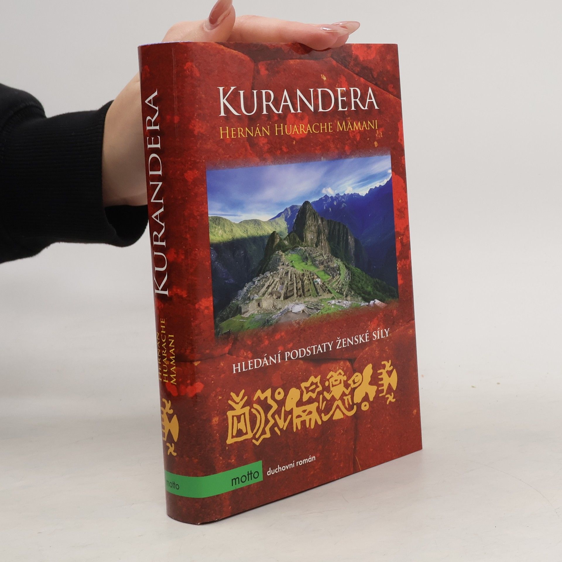 Kurandera. Hledání podstaty ženské síly