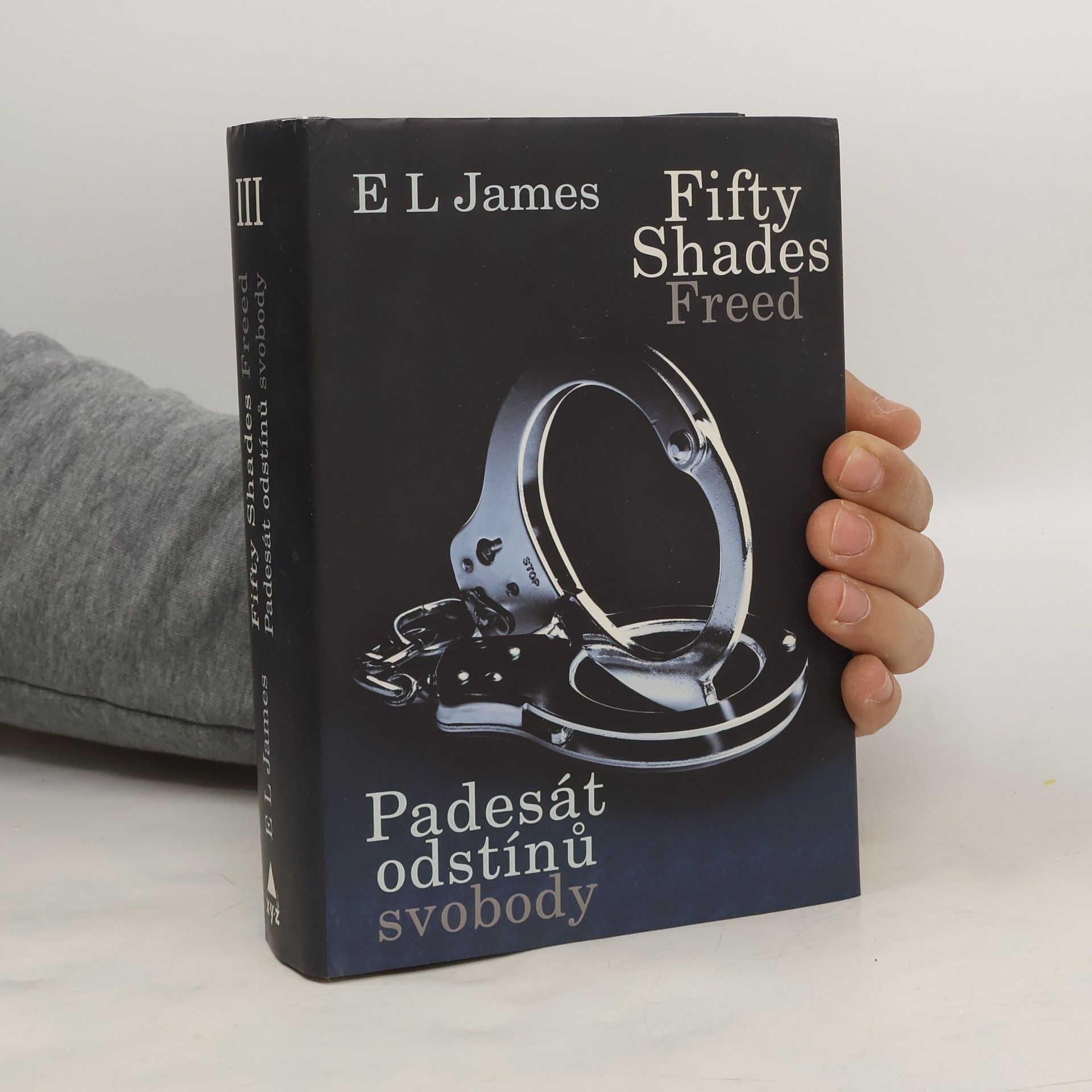 E L James Padesát odstínů svobody