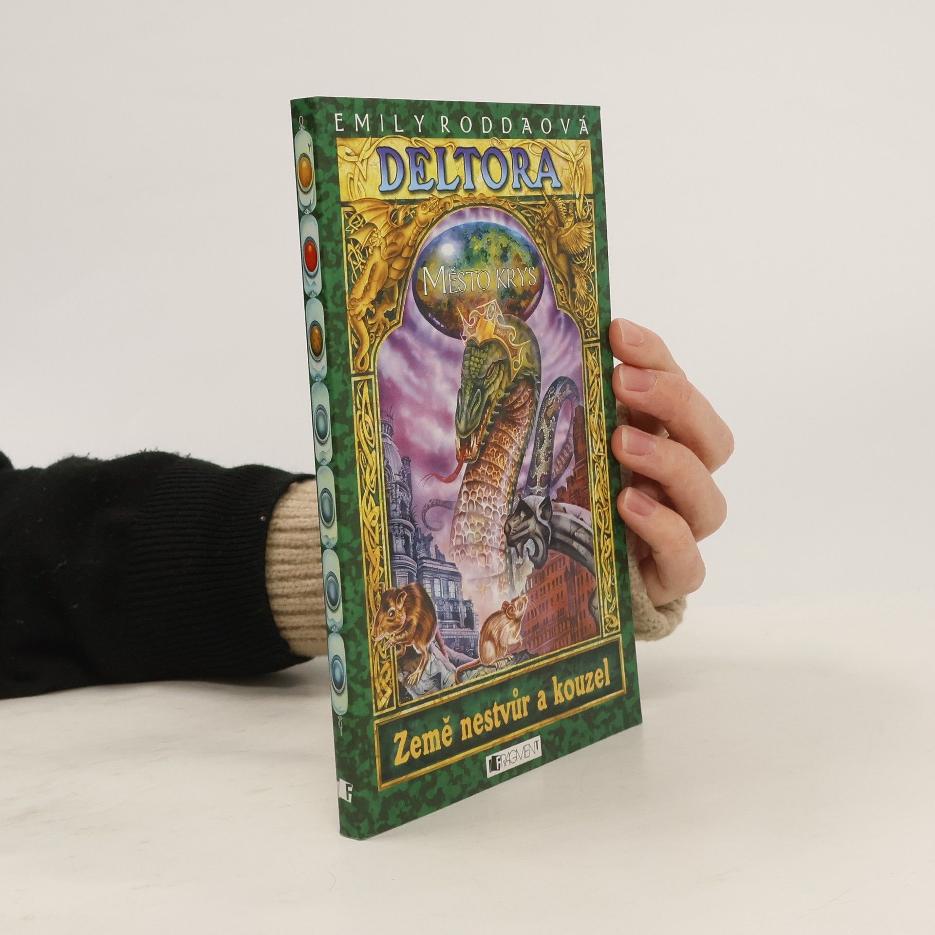 Emily Rodda Deltora. Město krys