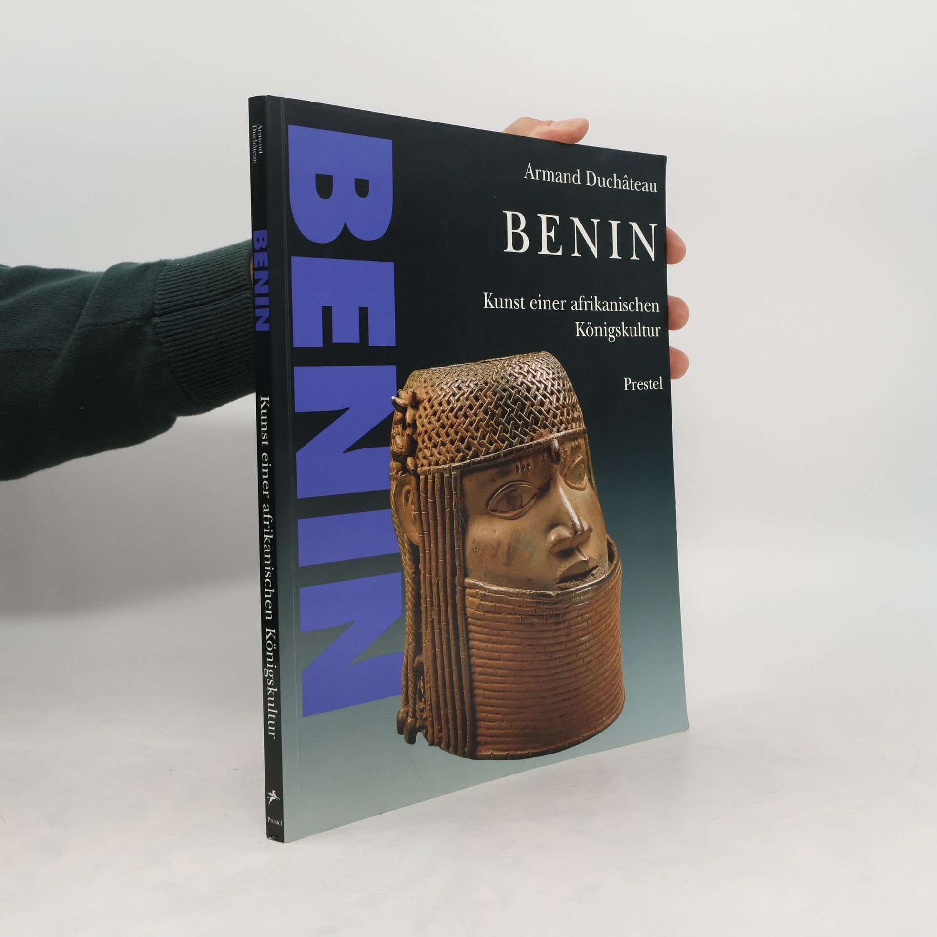 Armand Duchâteau Benin