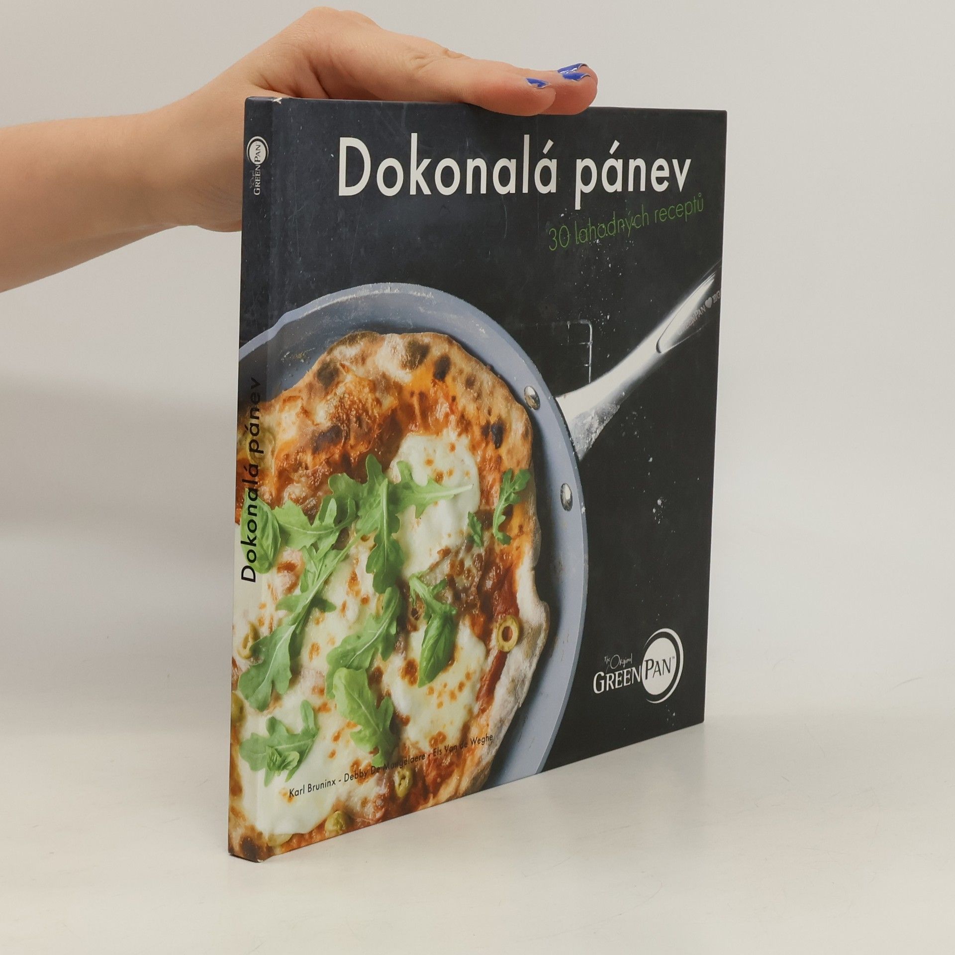 Kolektív autorov Dokonalá pánev: 30 lahodných receptů