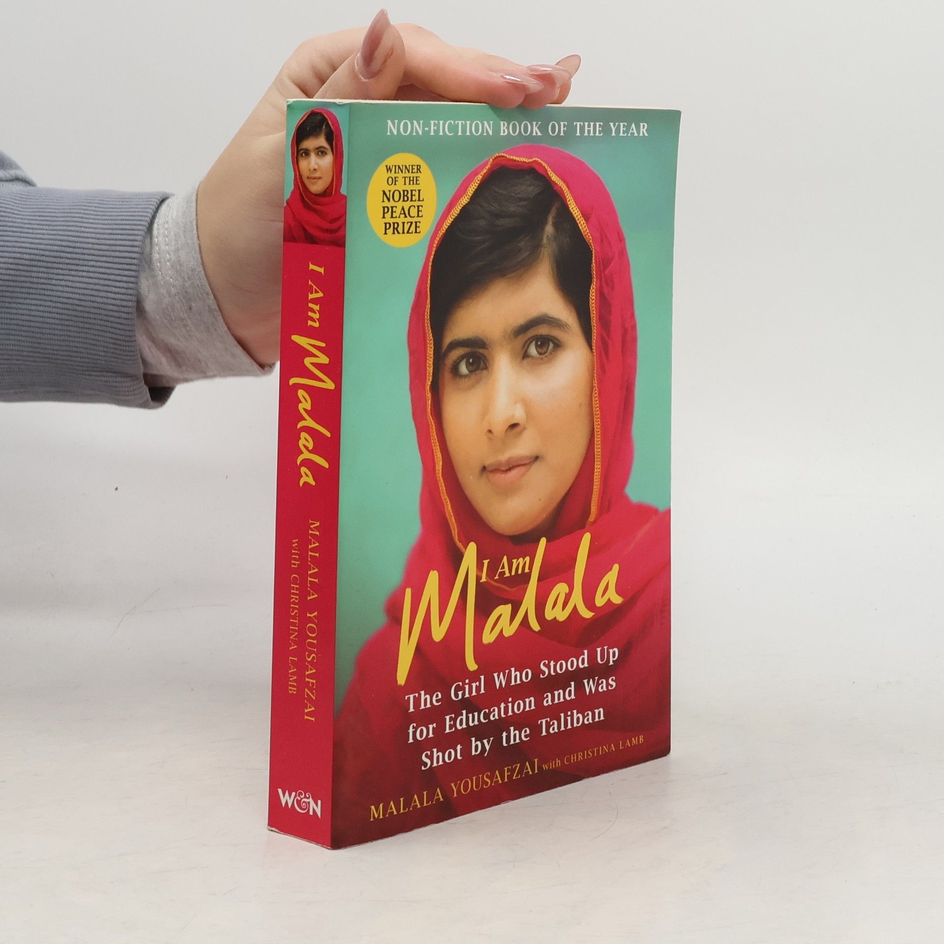 I am Malala : the girl who stood up for education and was shot by the Taliban