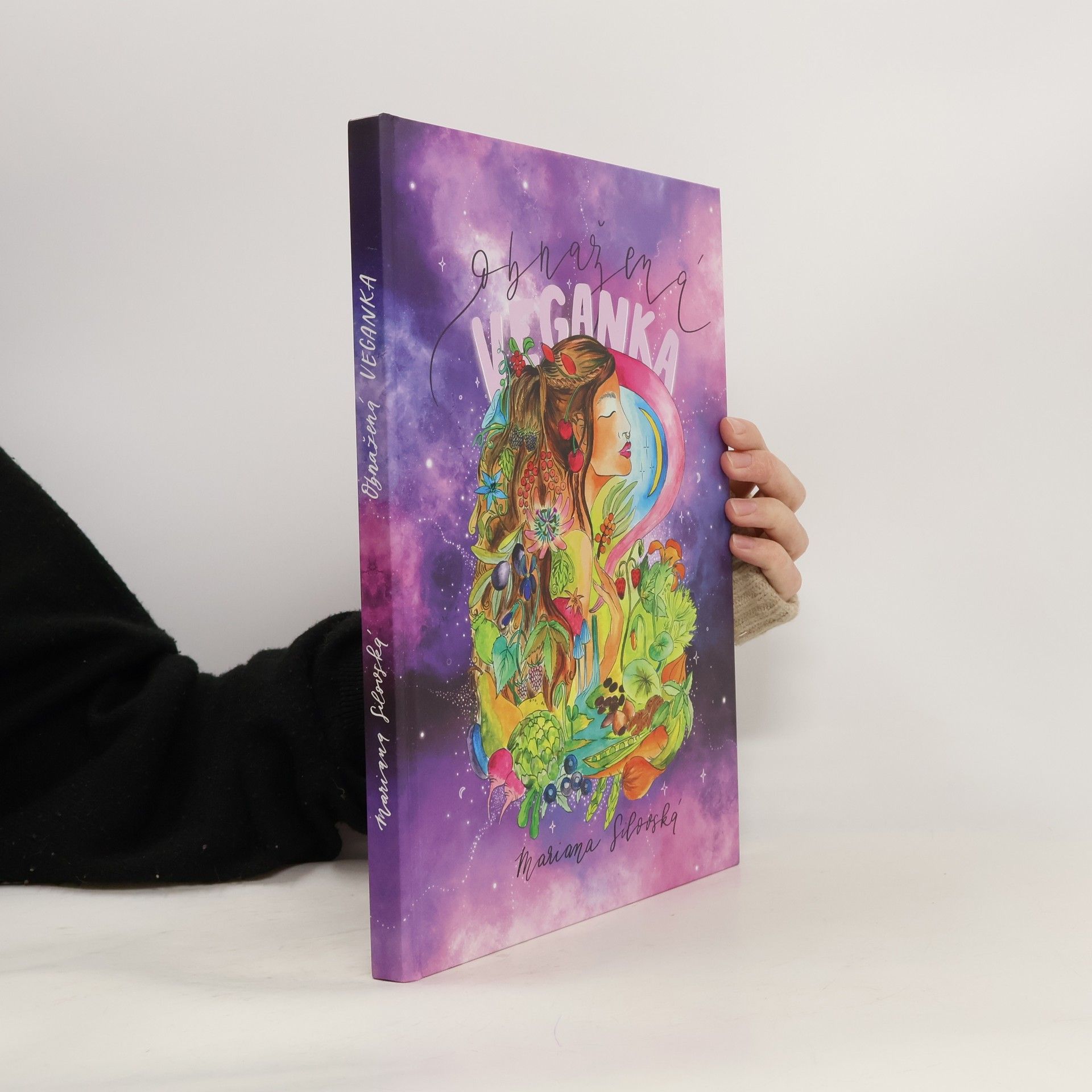 Mariana Silovská Obnažená veganka