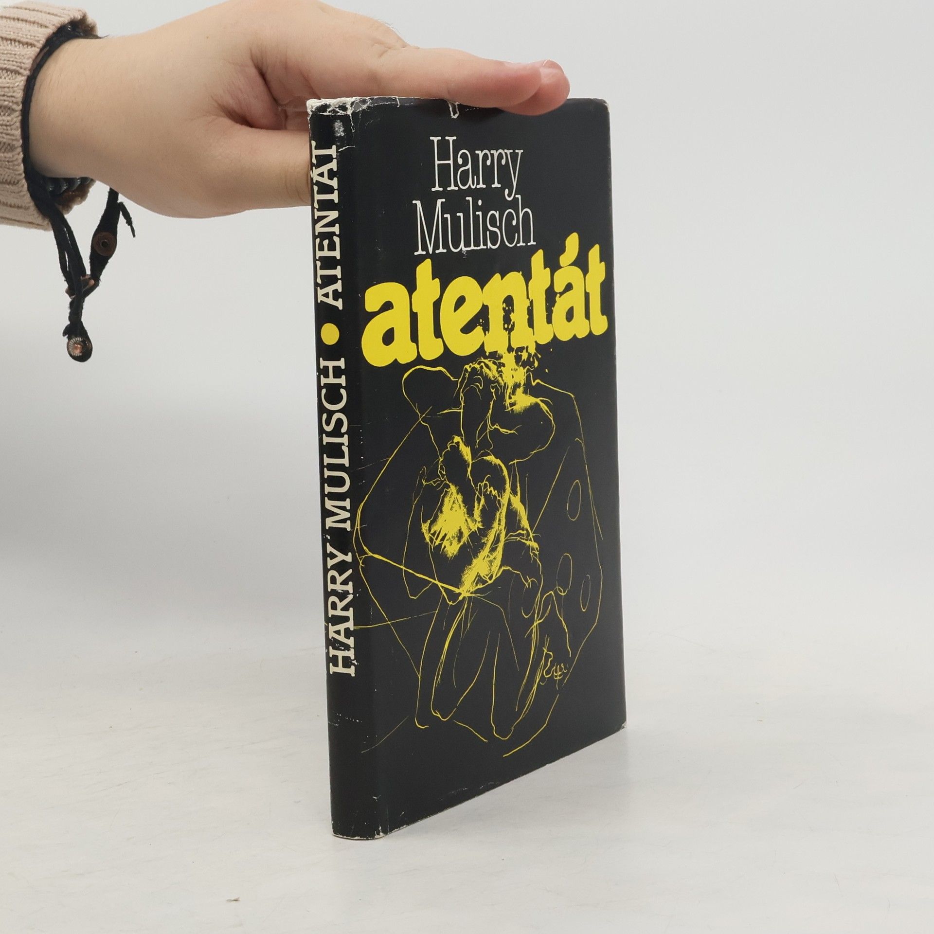 Harry Mulisch Atentát