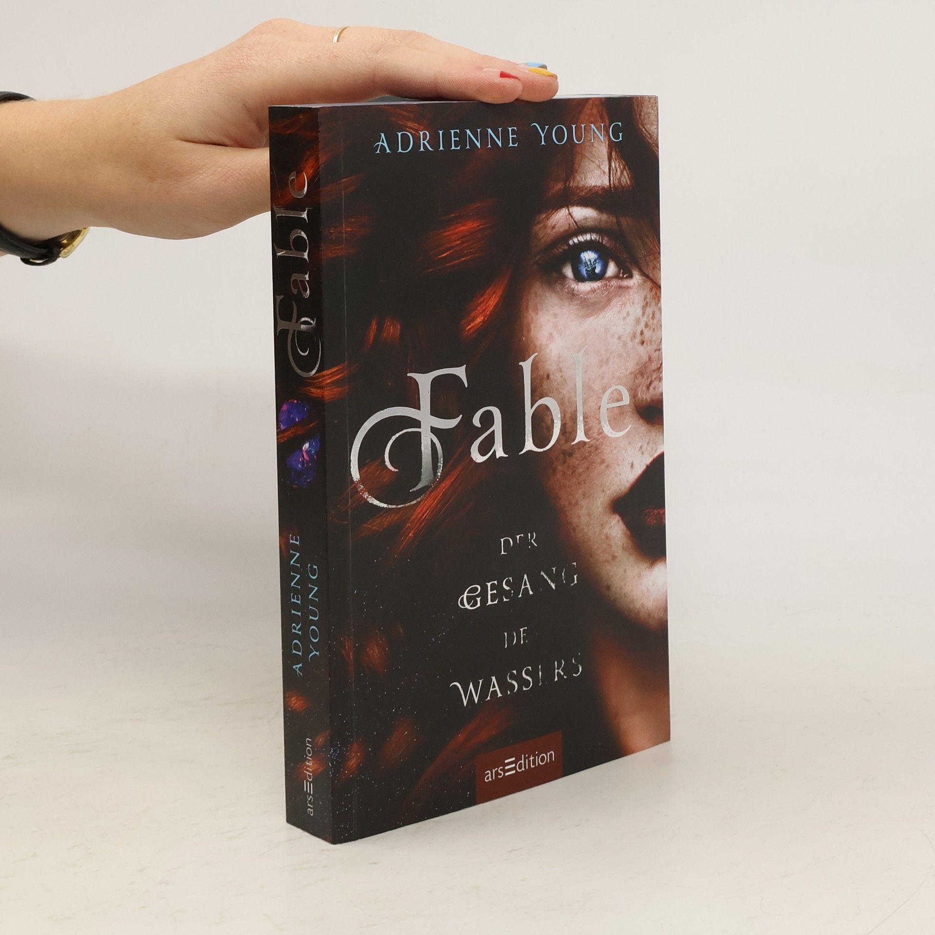 Adrienne Young Fable - Der Gesang des Wassers (Fable 1)