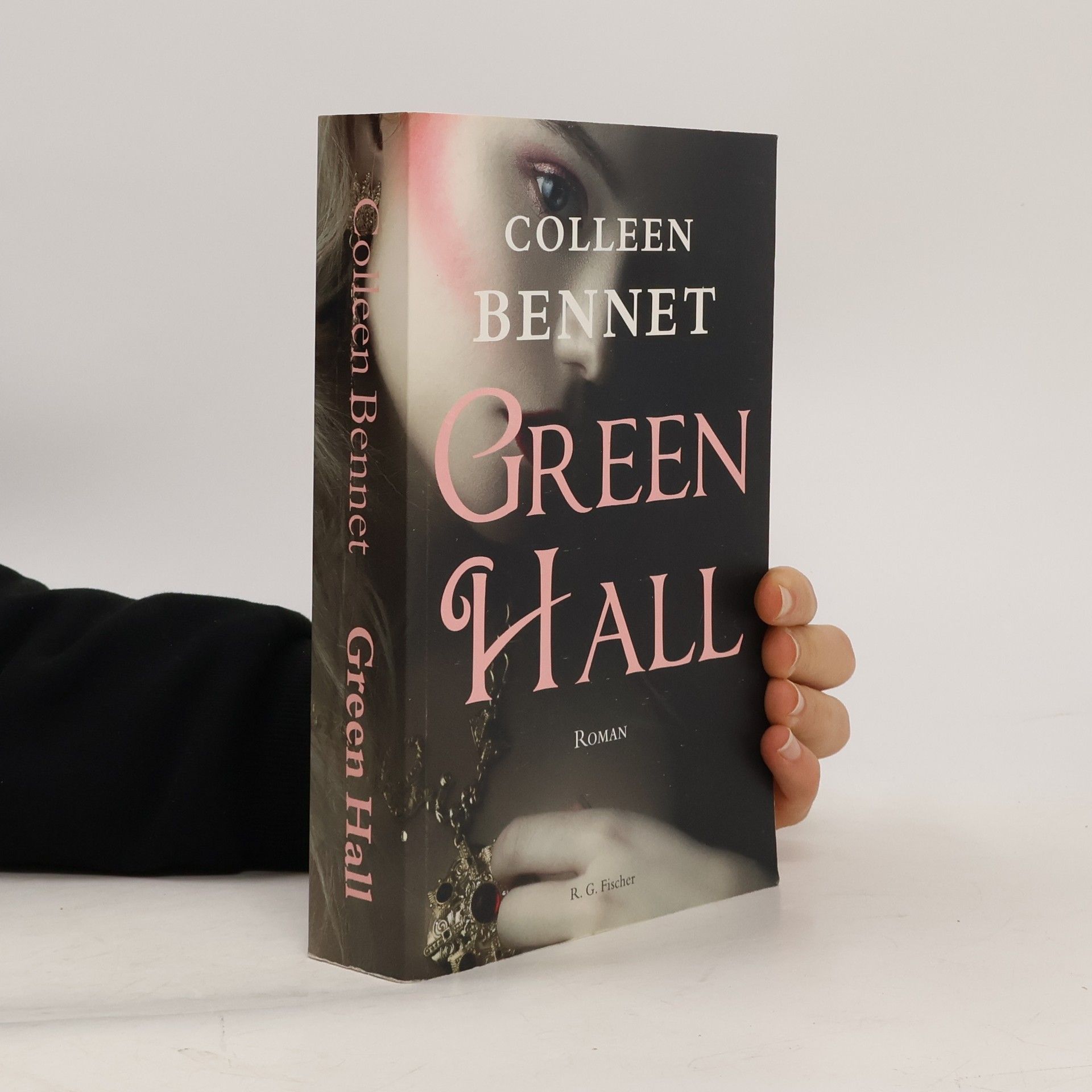 Colleen Bennet Green Hall