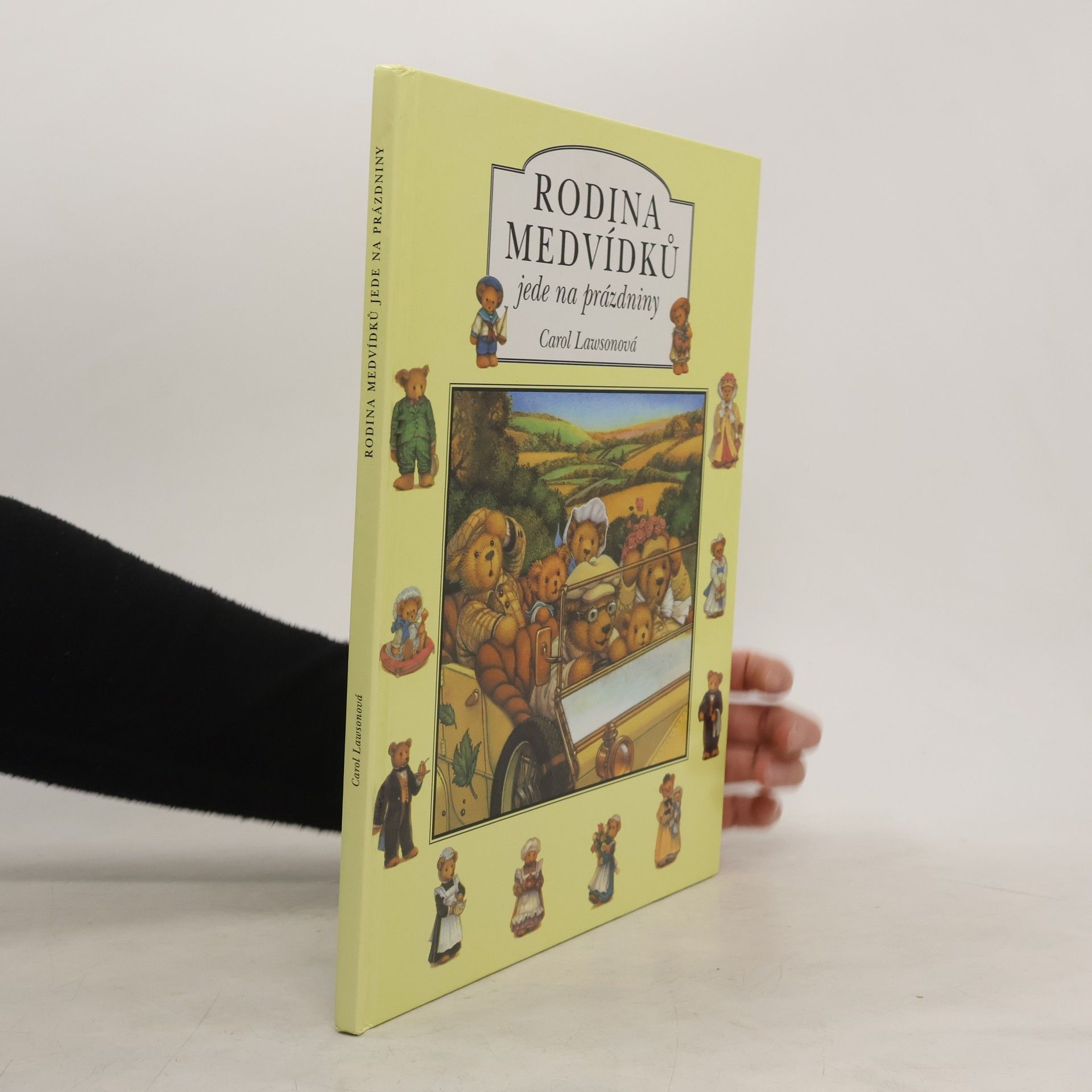 Rodina medvídků jede na prázdniny