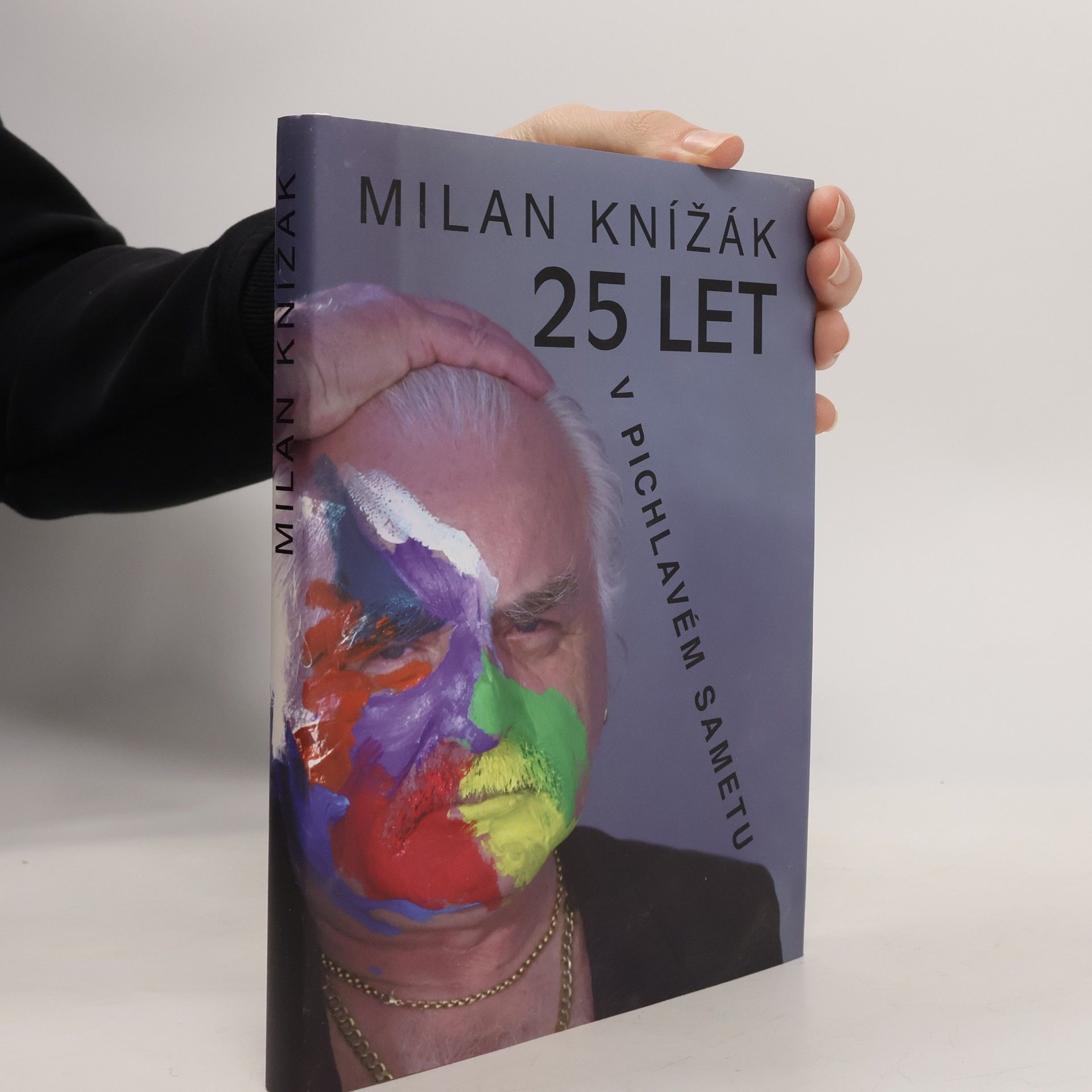 Milan Knížák 25 let v pichlavém sametu