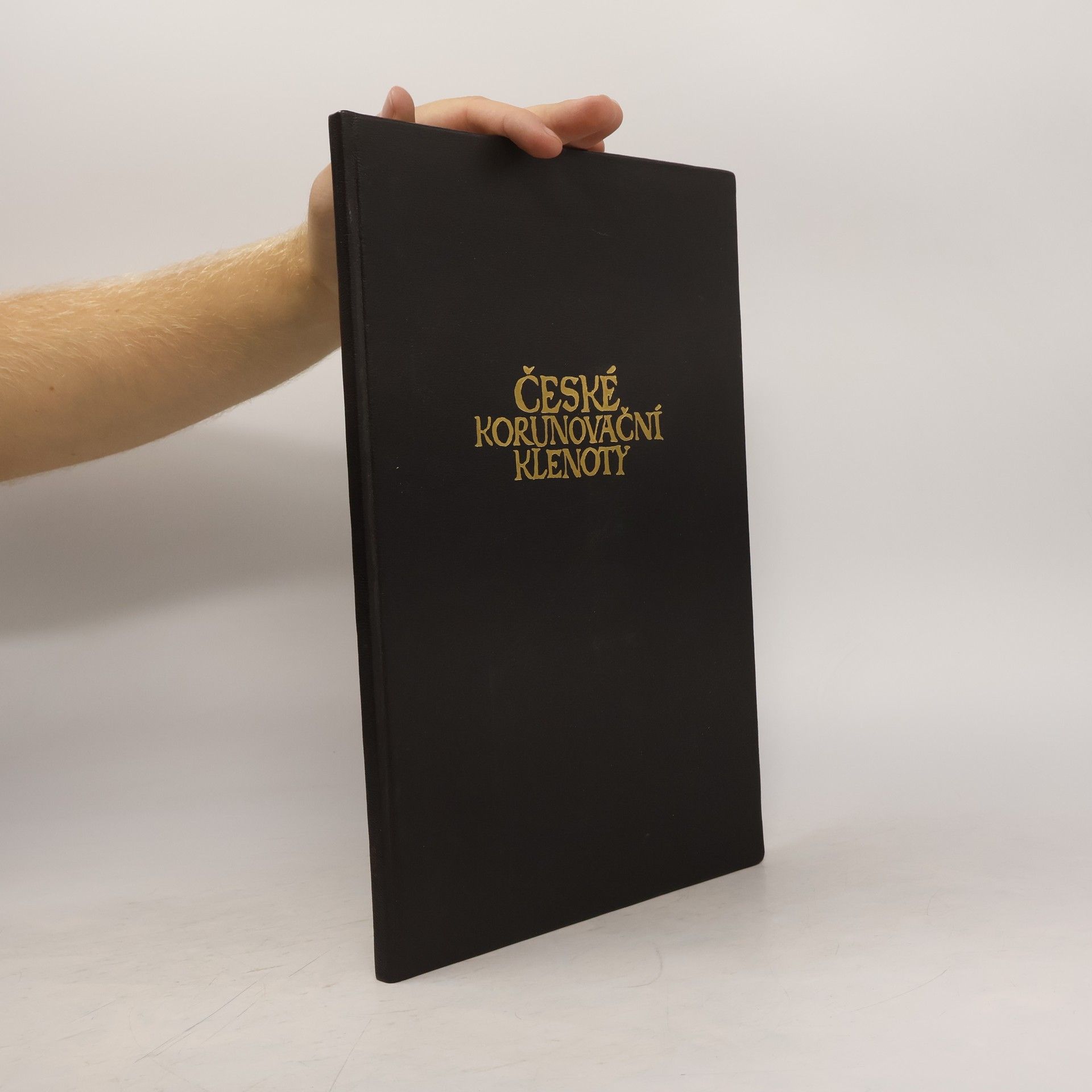 Kolektív autorov České korunovační klenoty