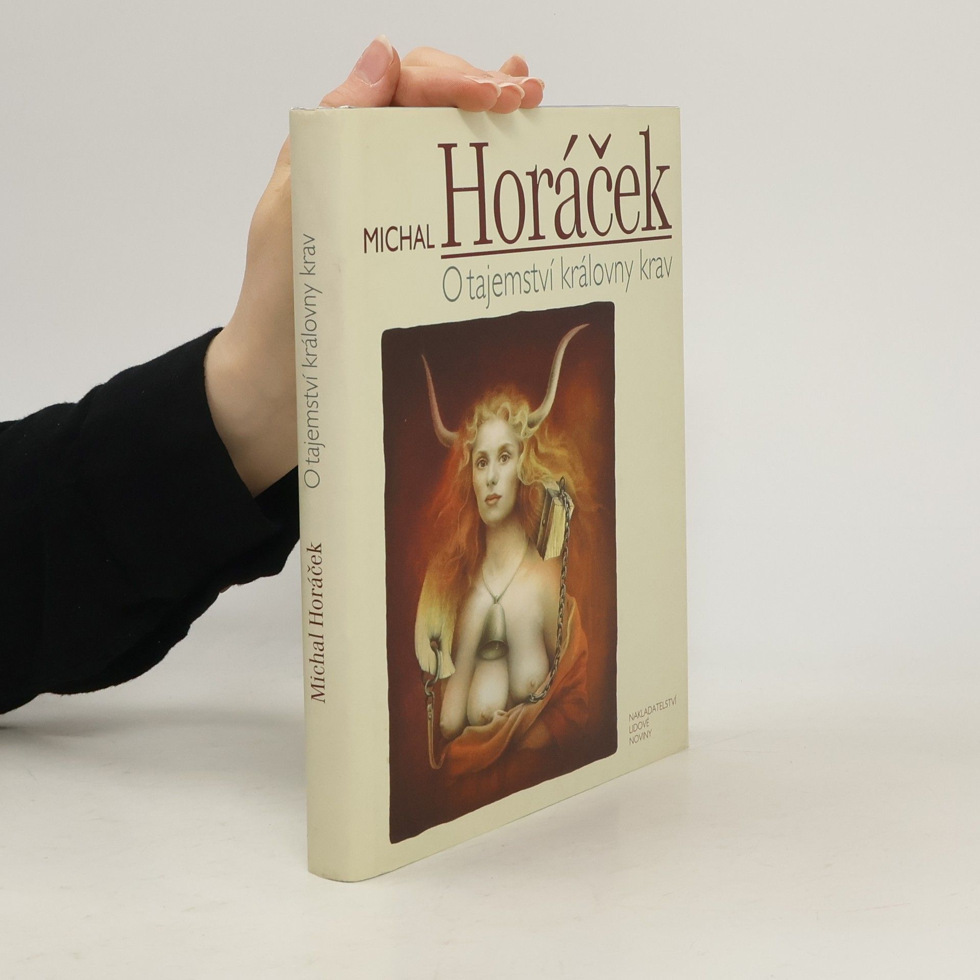 O tajemství královny krav : 52 esejů