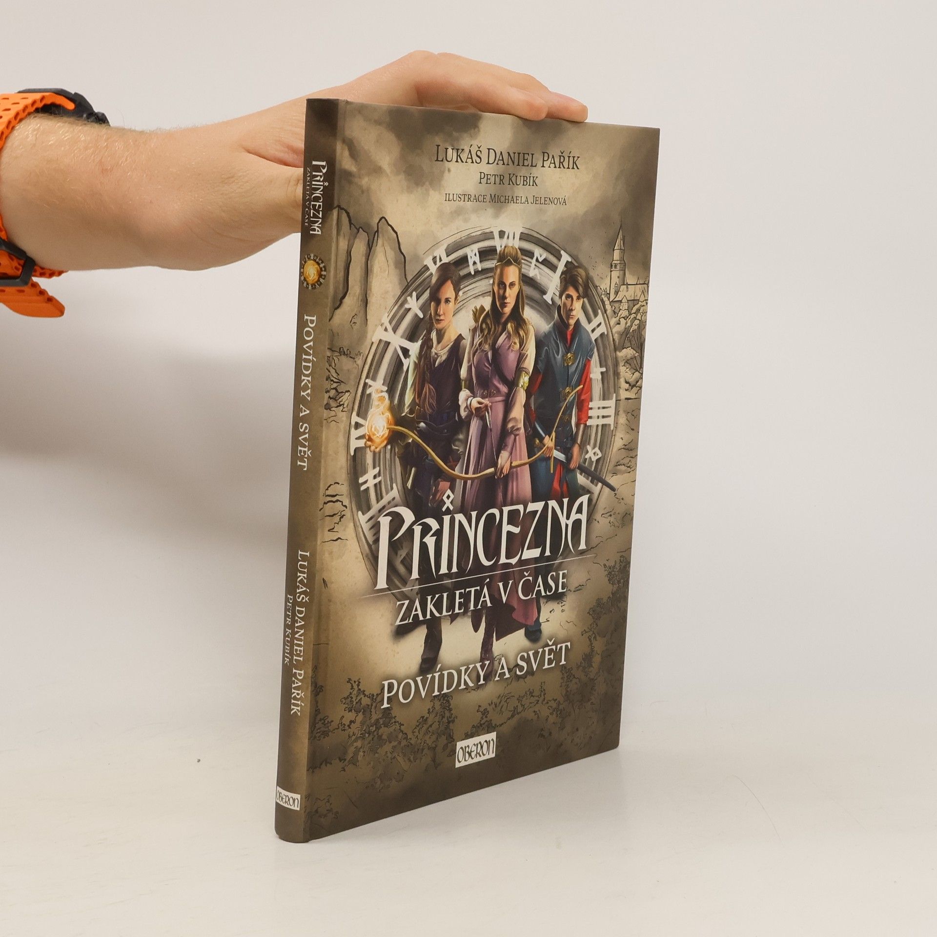 Princezna zakletá v čase: povídky a svět