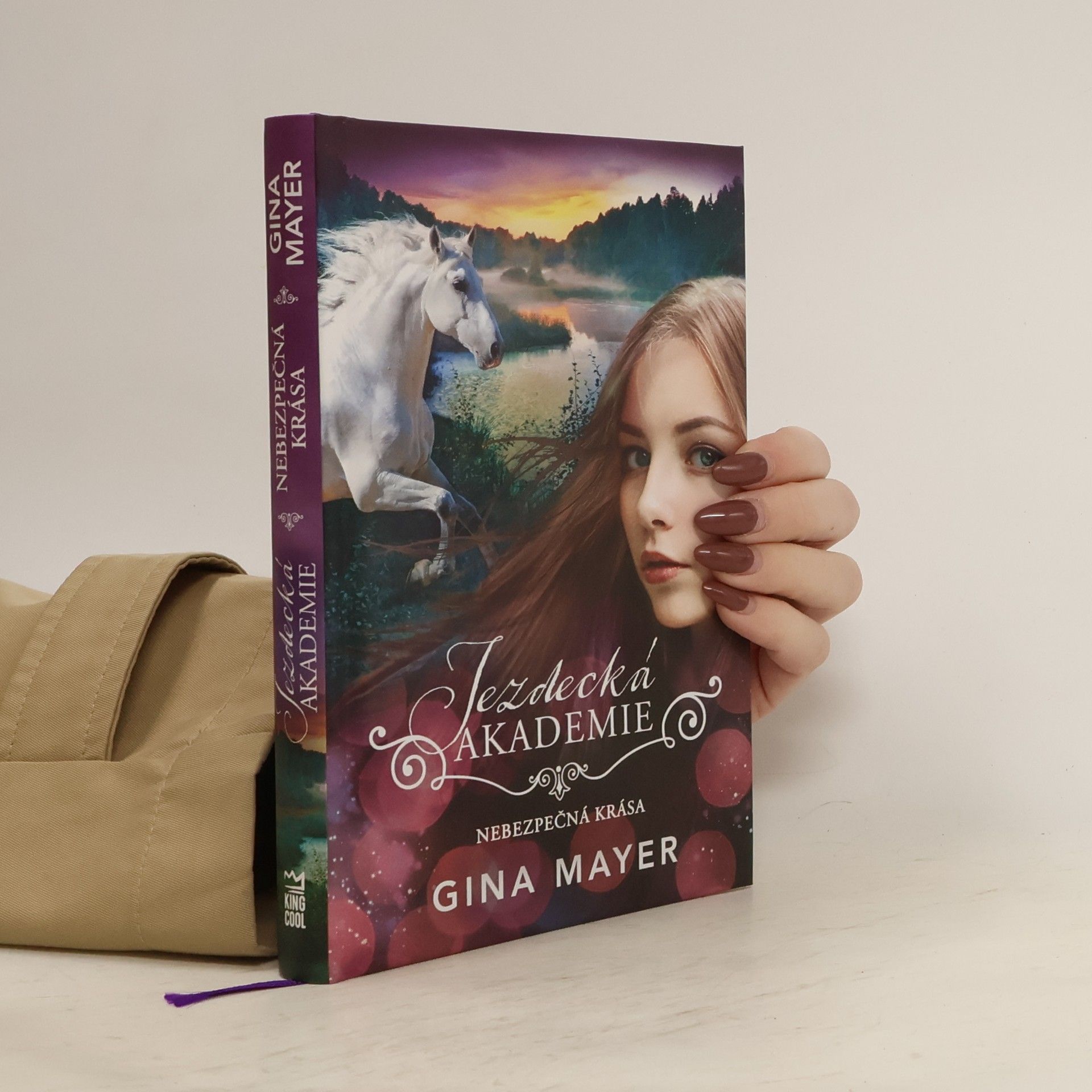 Jezdecká akademie - Nebezpečná krása