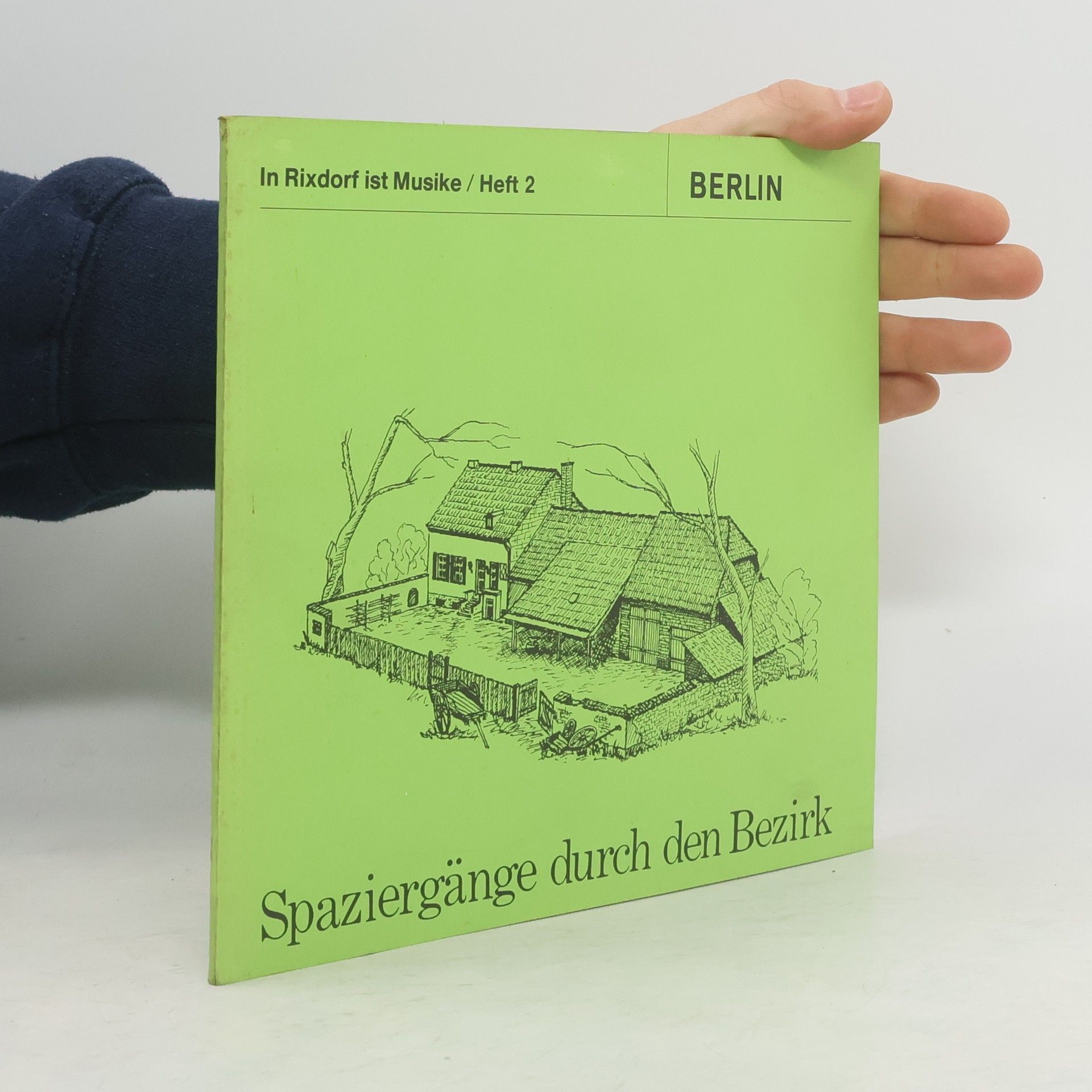 Autorenkollektiv Spaziergänge durch den Bezirk