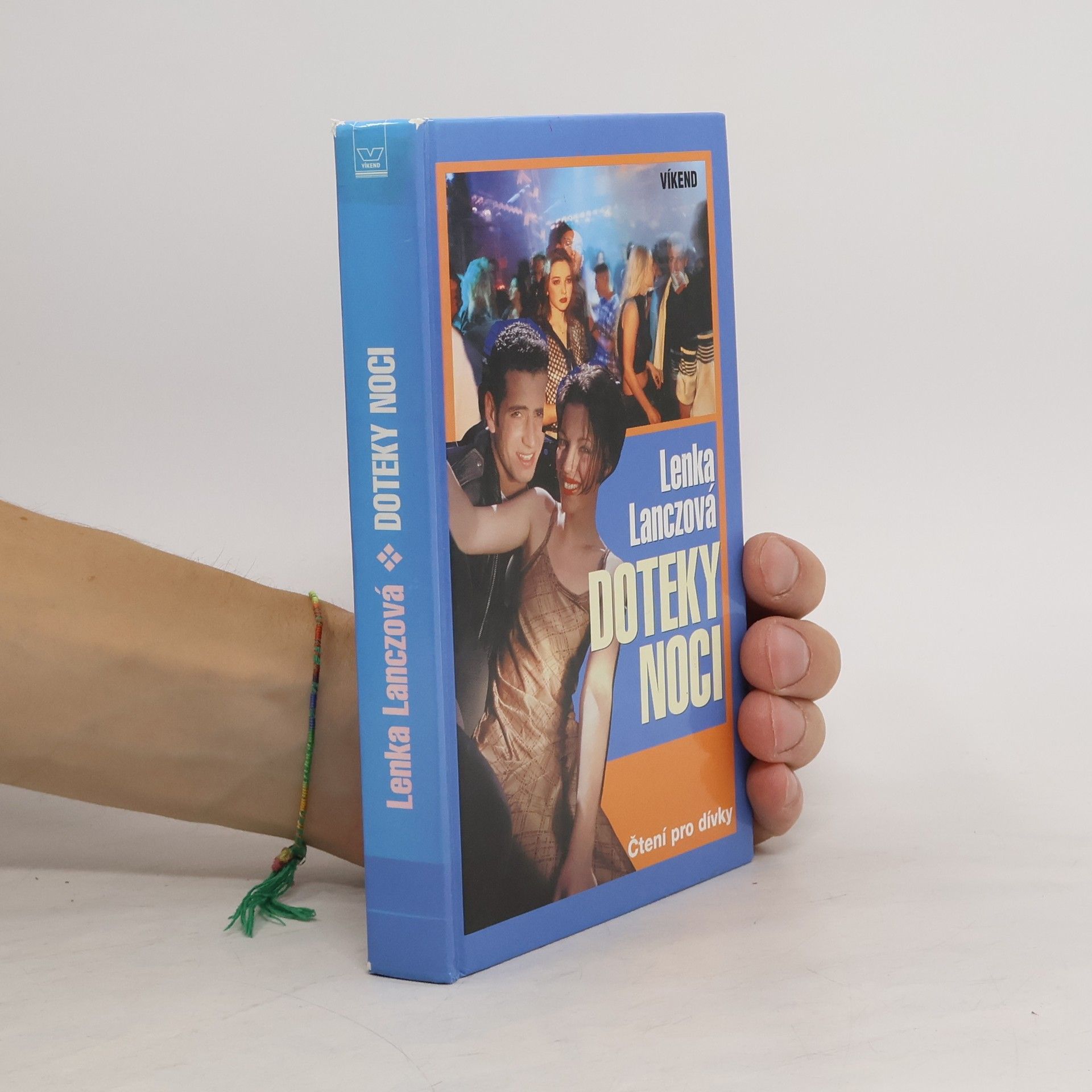 Lenka Lanczová Doteky noci