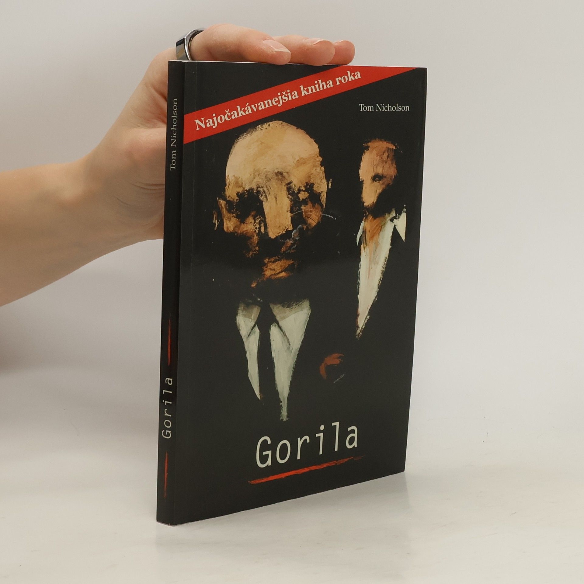 Tom Nicholson Gorila