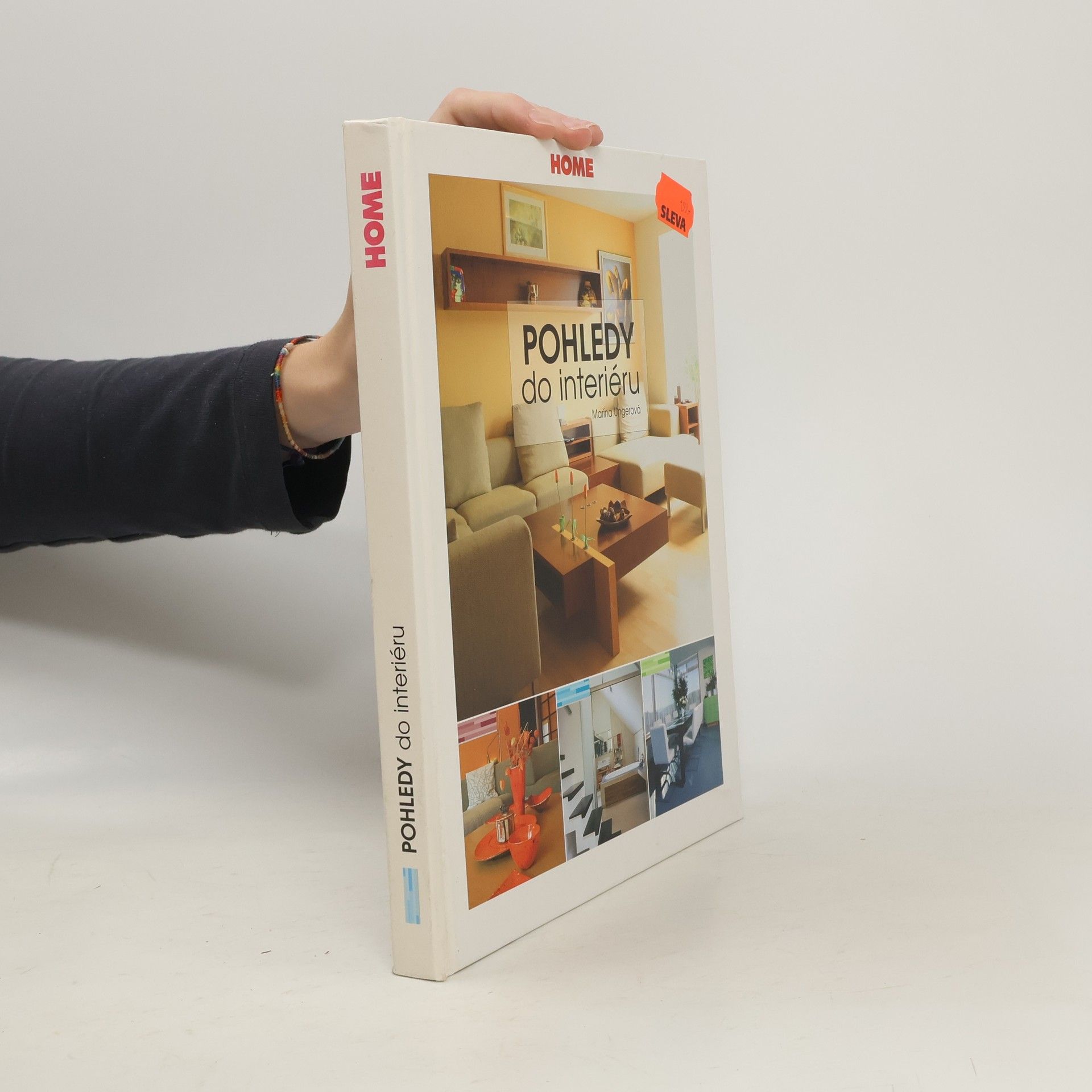 Pohledy do interiéru