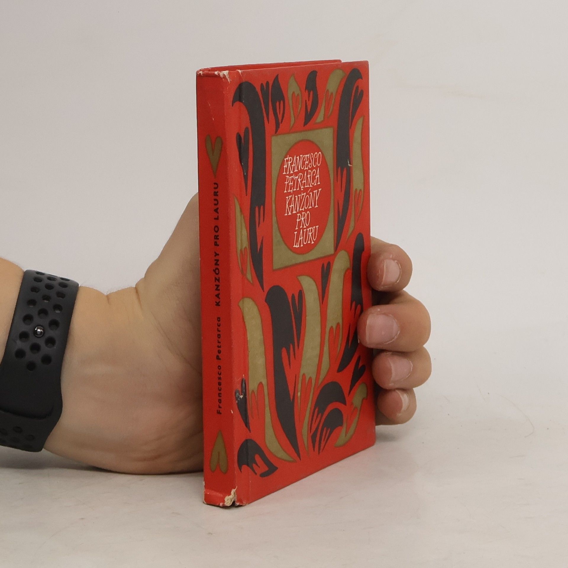 Francesco Petrarca Kanzóny pro Lauru