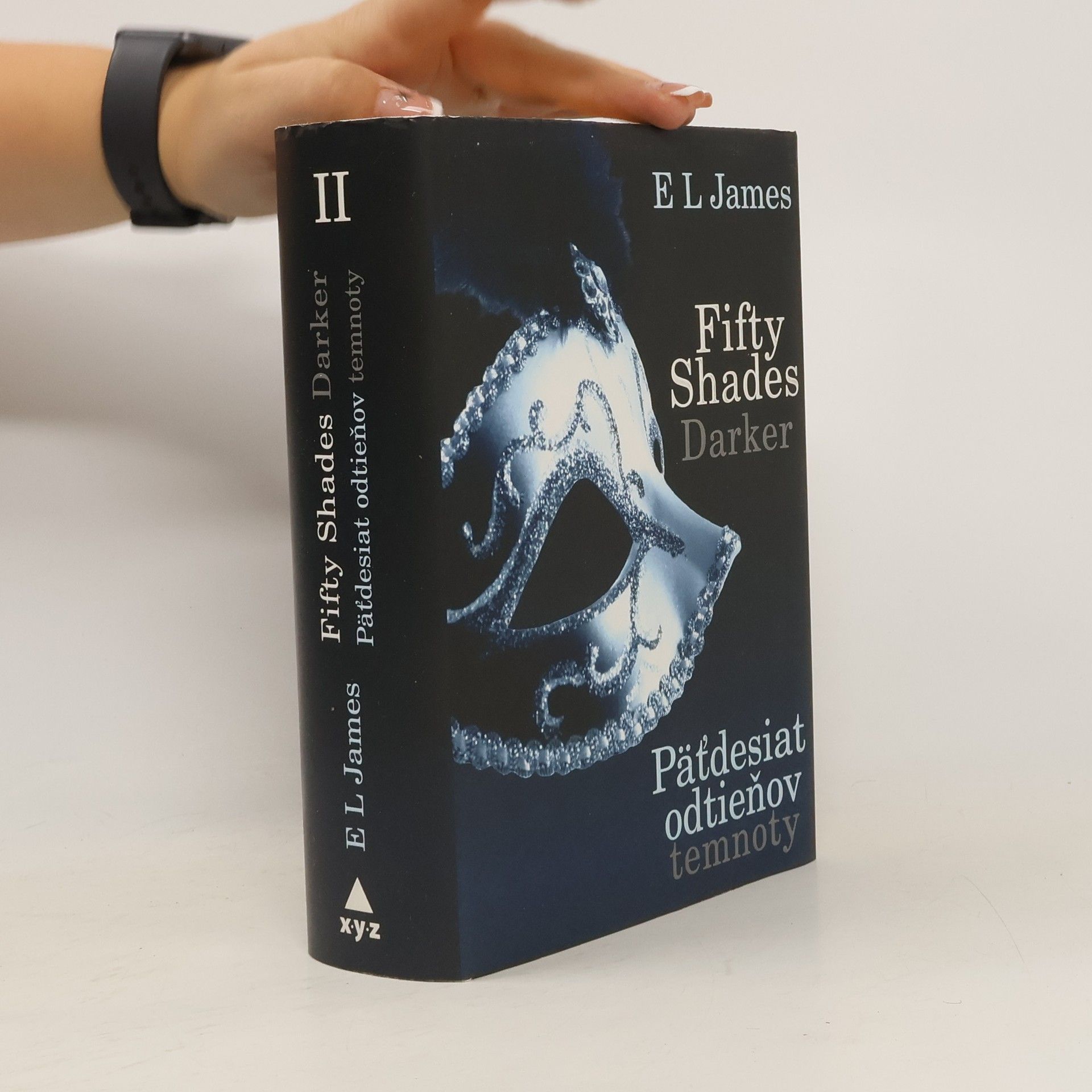 E L James Päťdesiat odtieňov temnoty